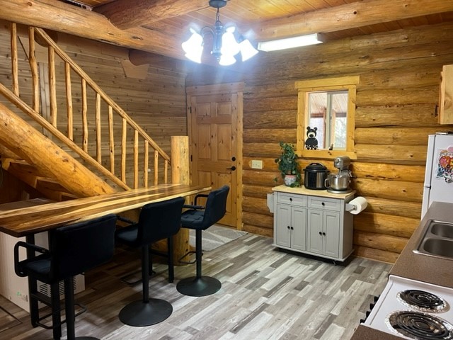 1250 Bitterroot Drive Property Photo 5