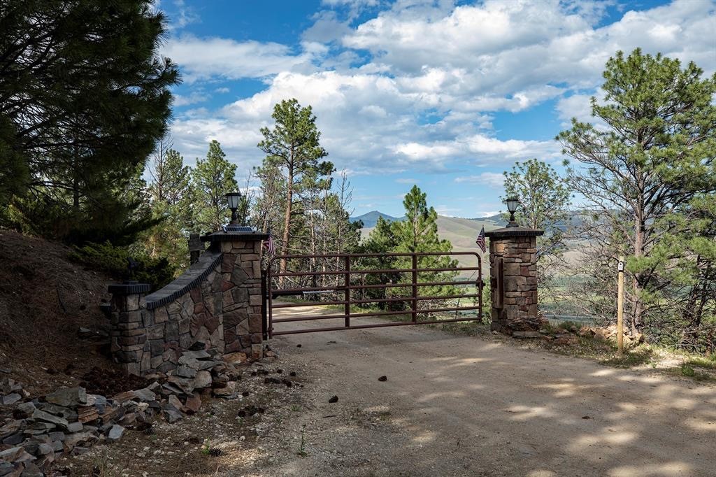 15100 Rock Ridge Road Property Photo 4