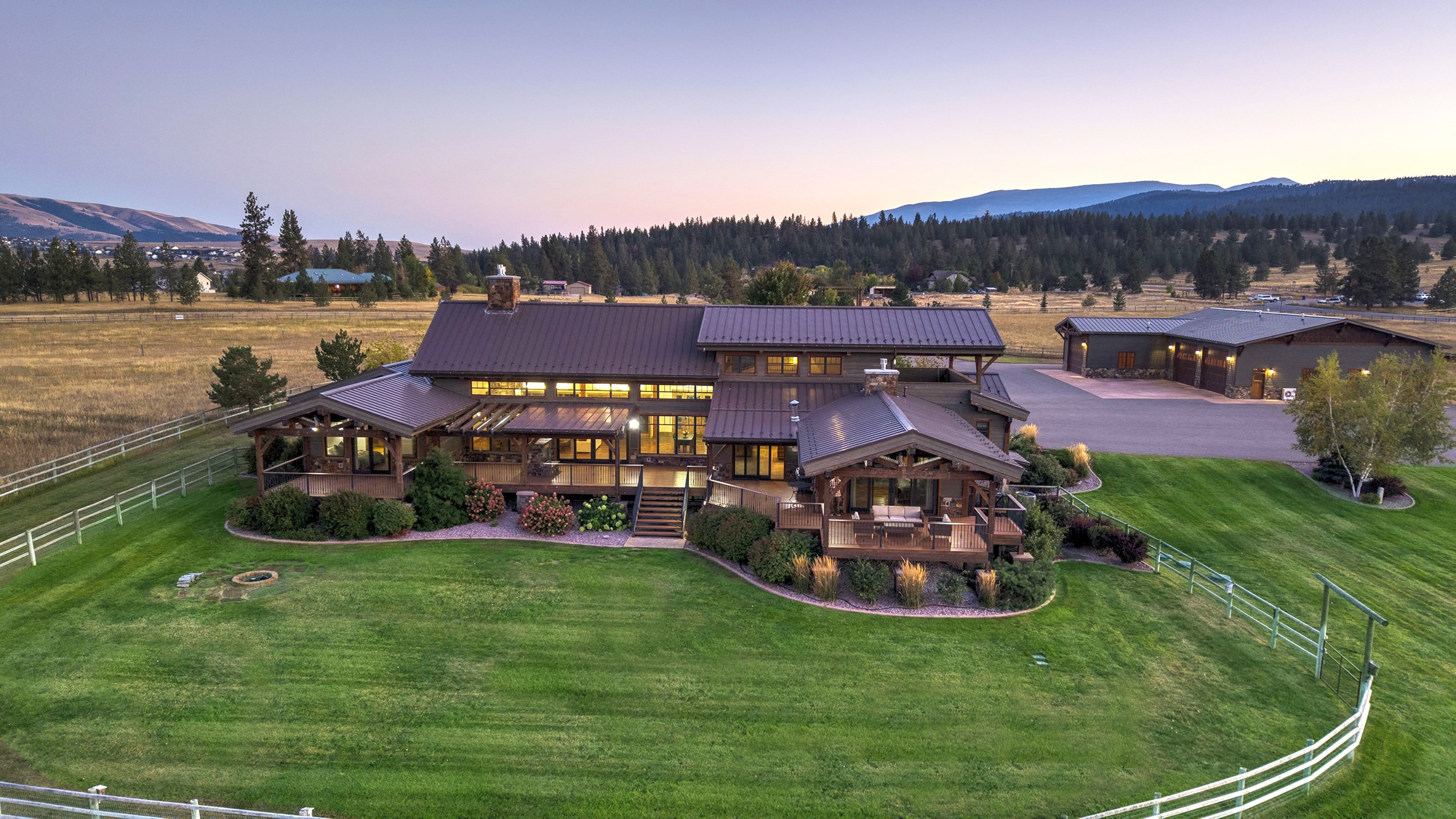 4474 Blue Mountain Road Property Photo 1