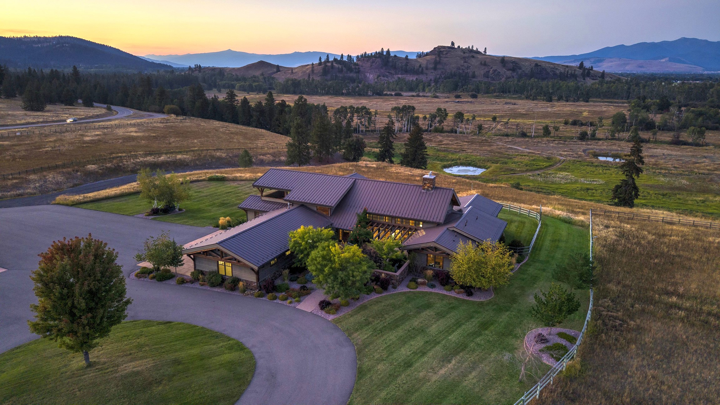 4474 Blue Mountain Road Property Photo 3
