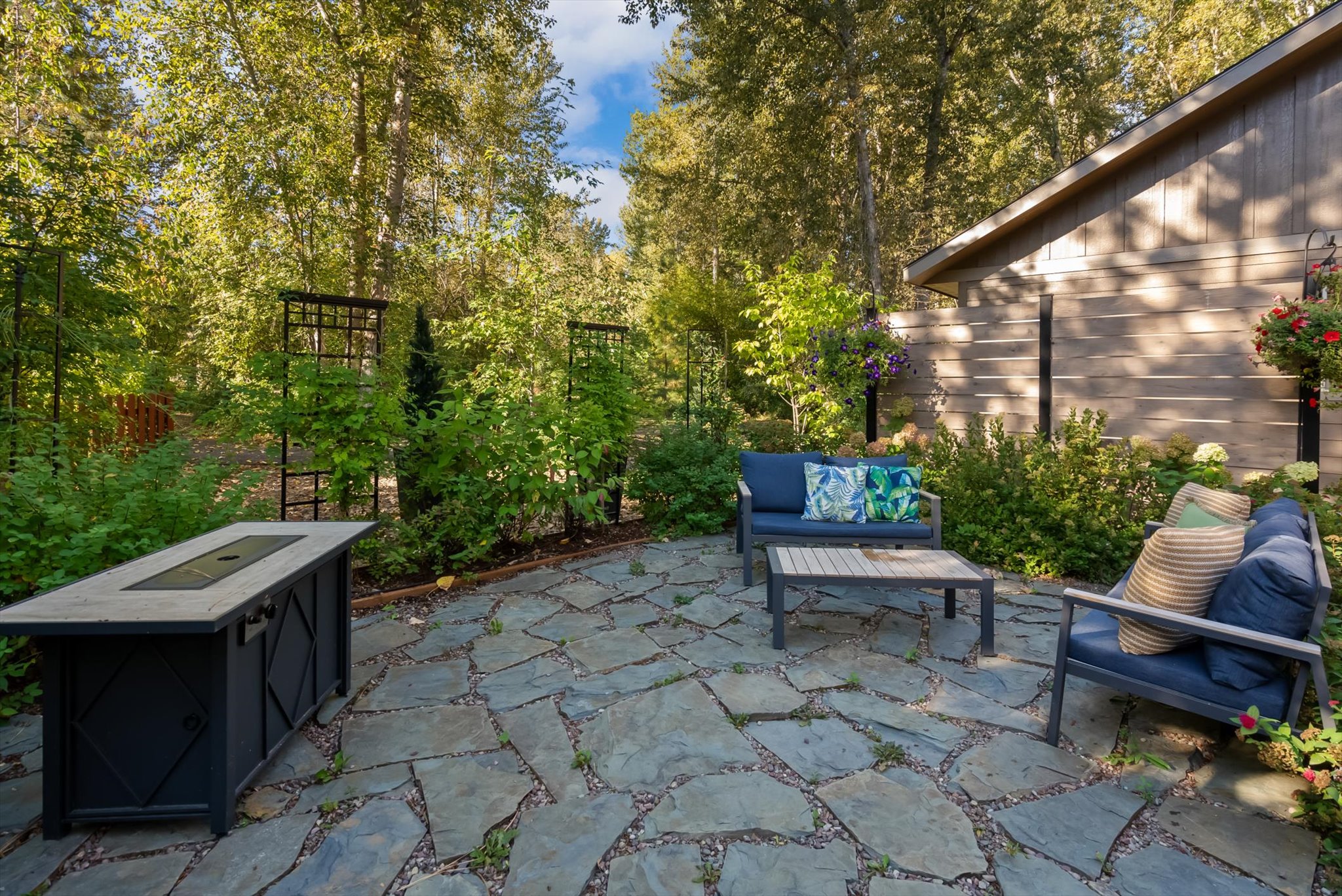 9 Cedar Pointe Loop Property Photo 39