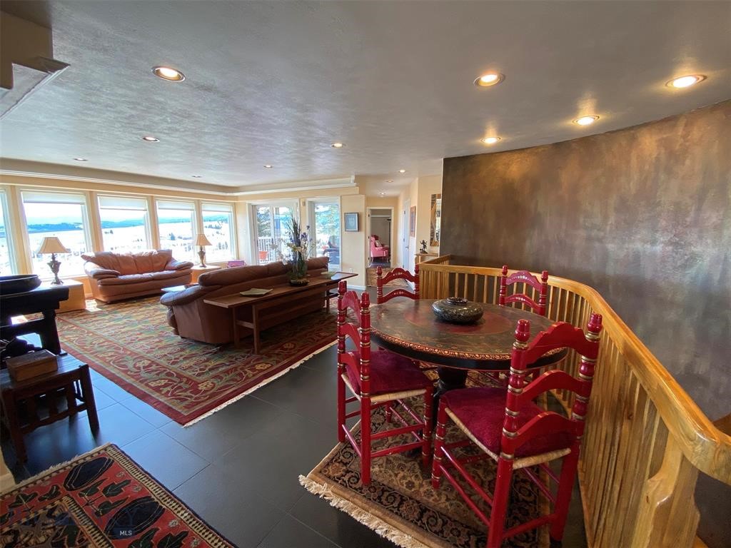 1424 Beef Trail Road Property Photo 14