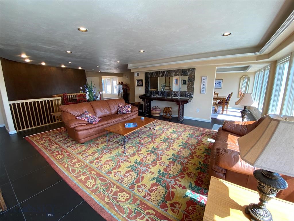 1424 Beef Trail Road Property Photo 15