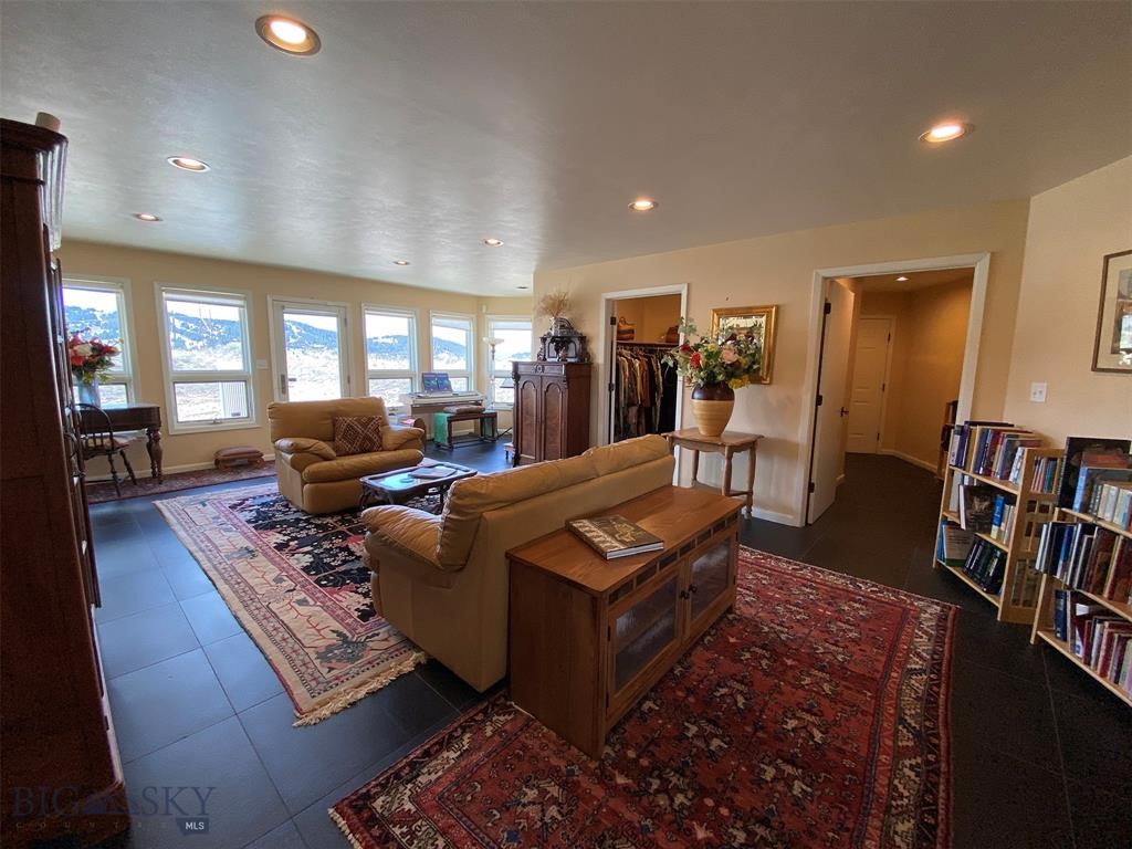 1424 Beef Trail Road Property Photo 31