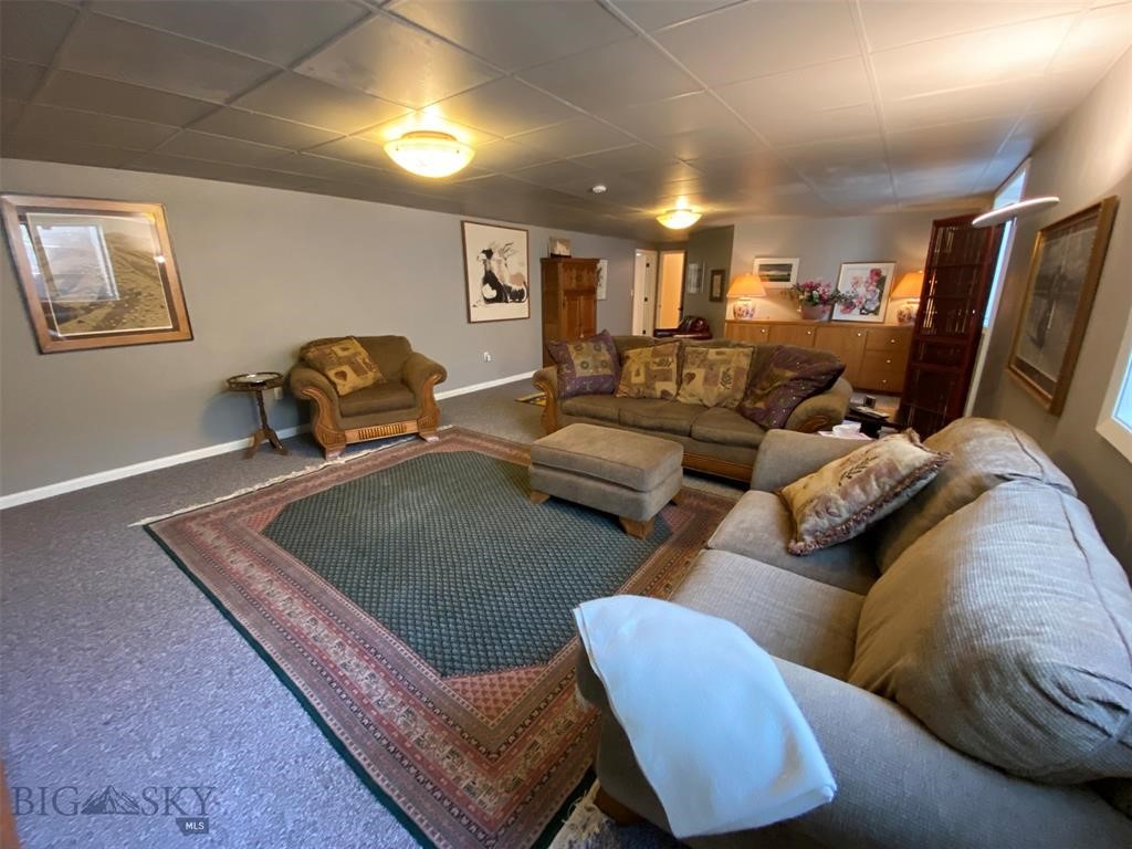 1424 Beef Trail Road Property Photo 52
