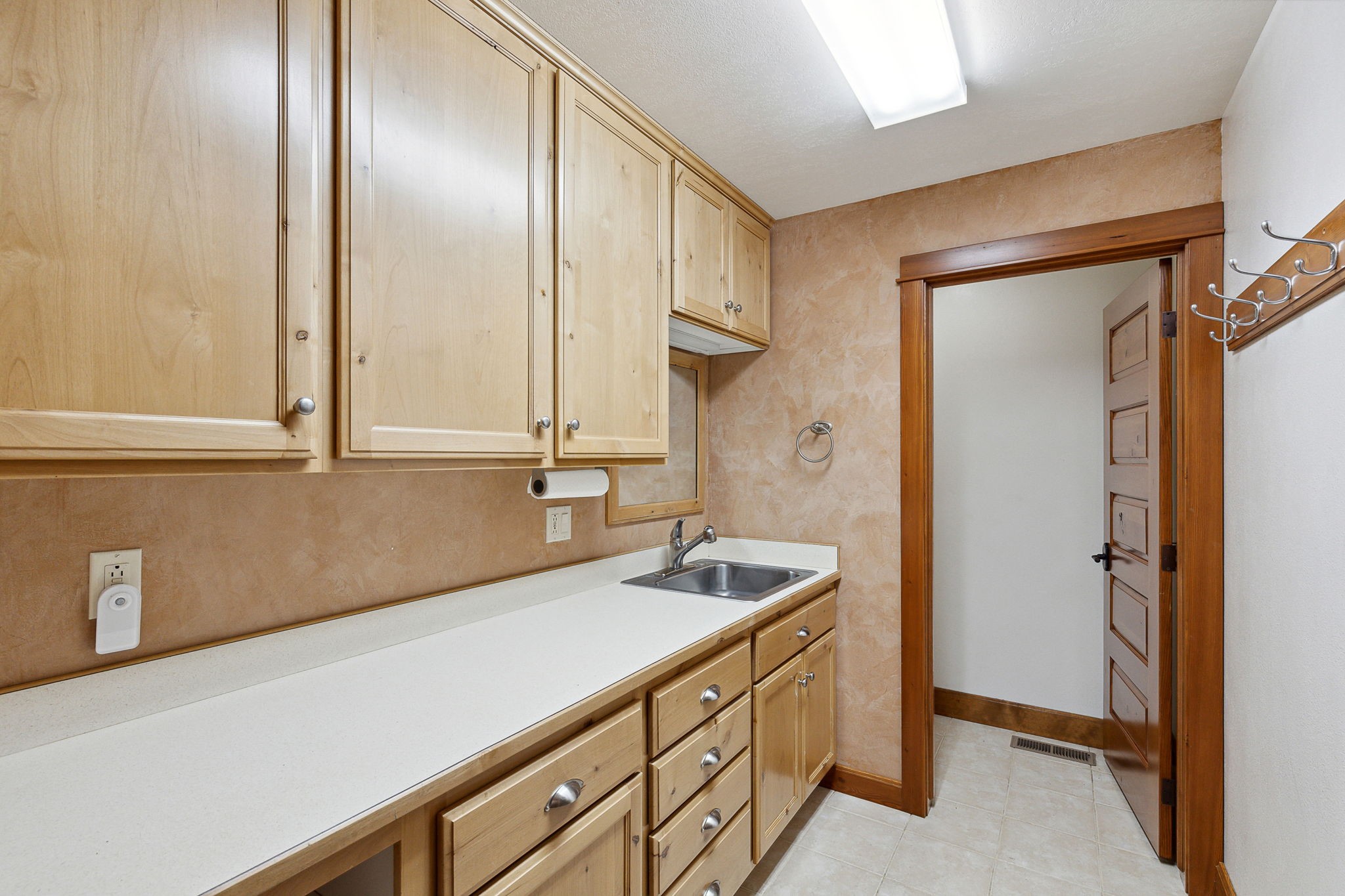 496 Cole Avenue Property Photo 36