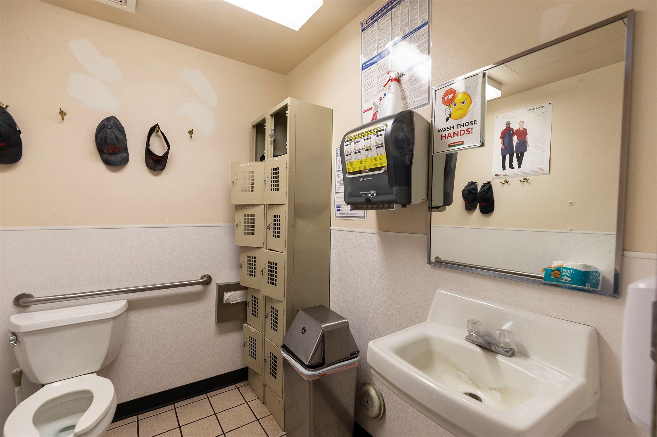 3800 S Russell Street Suite 14 D Property Photo 22