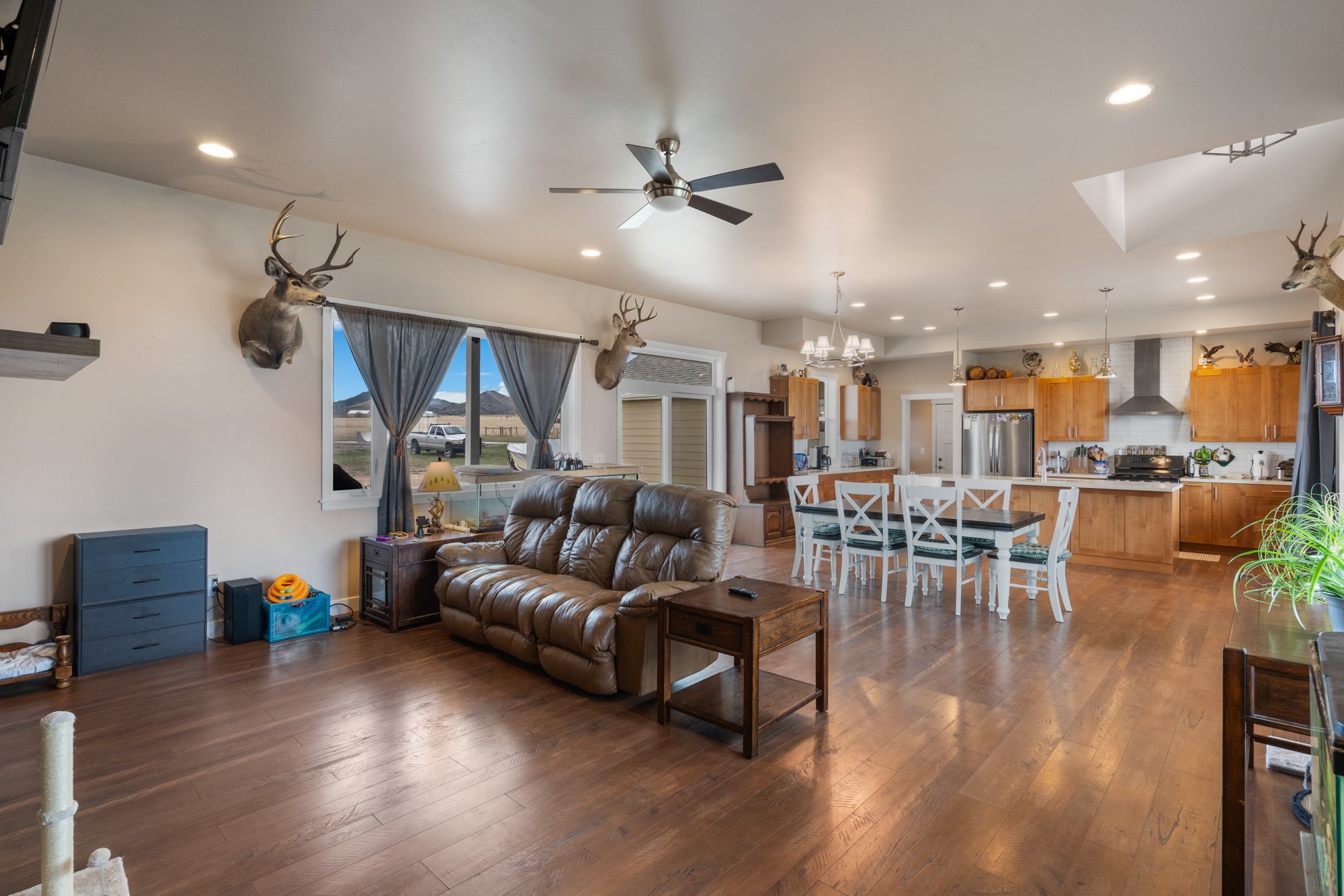 73 Springville Lane Property Photo 45