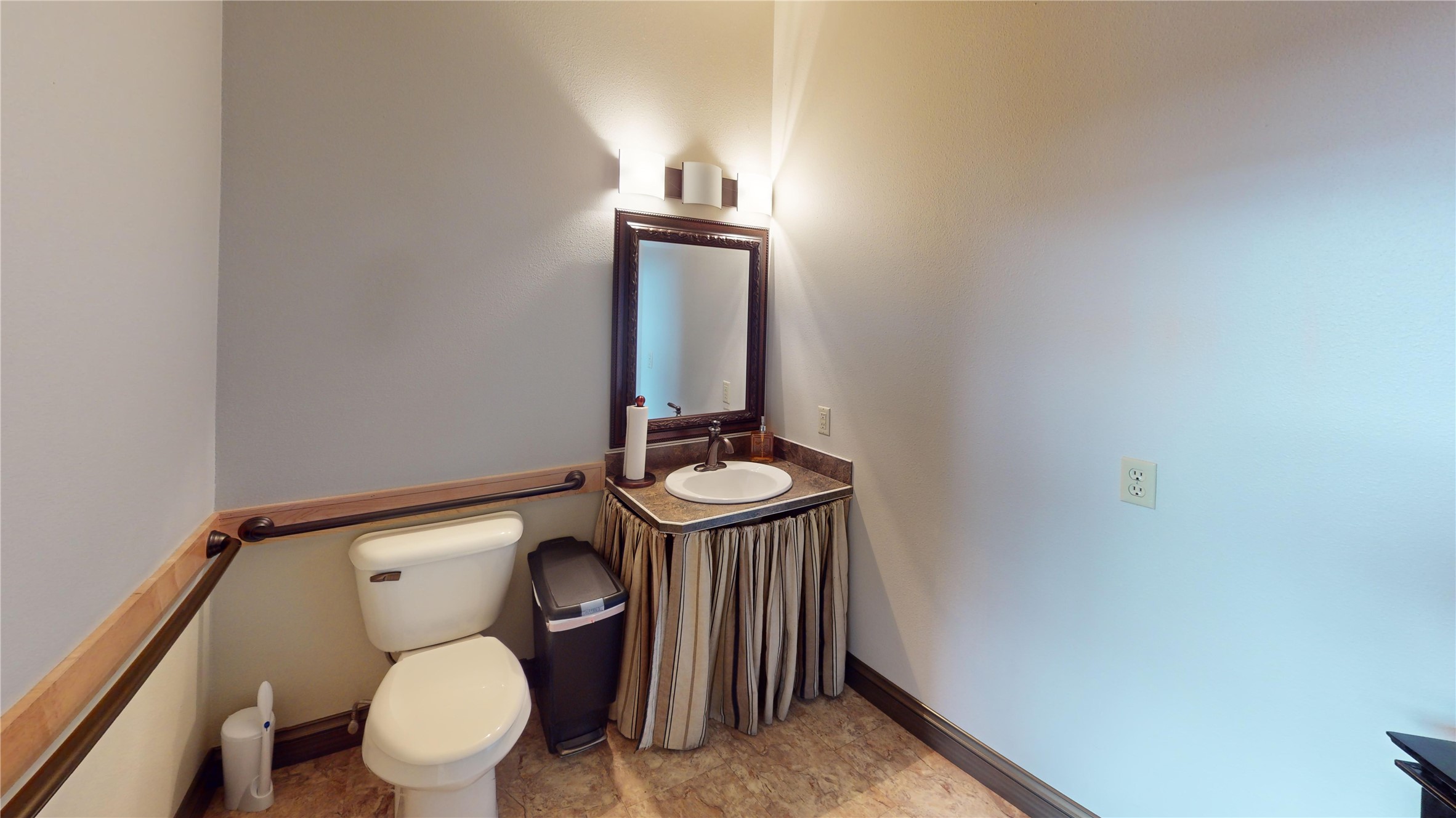 269 W Front Street Property Photo 11