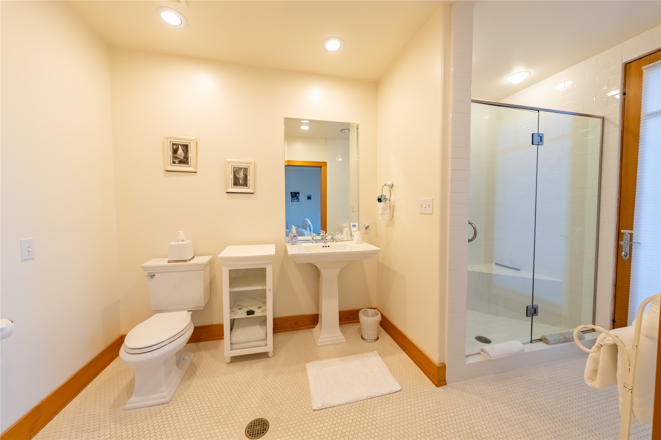 135 Squire Lane S Property Photo 45