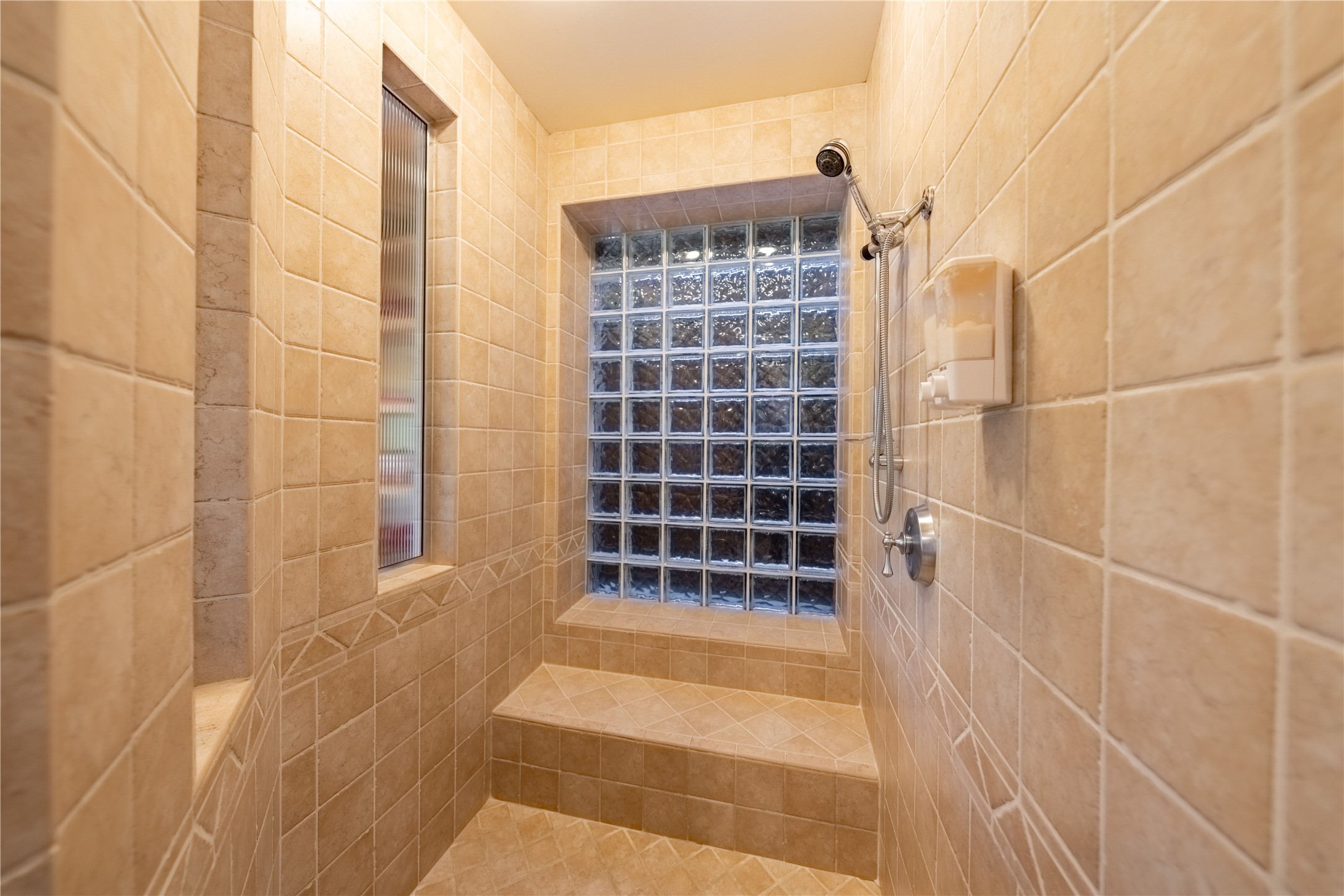 135 Squire Lane S Property Photo 86