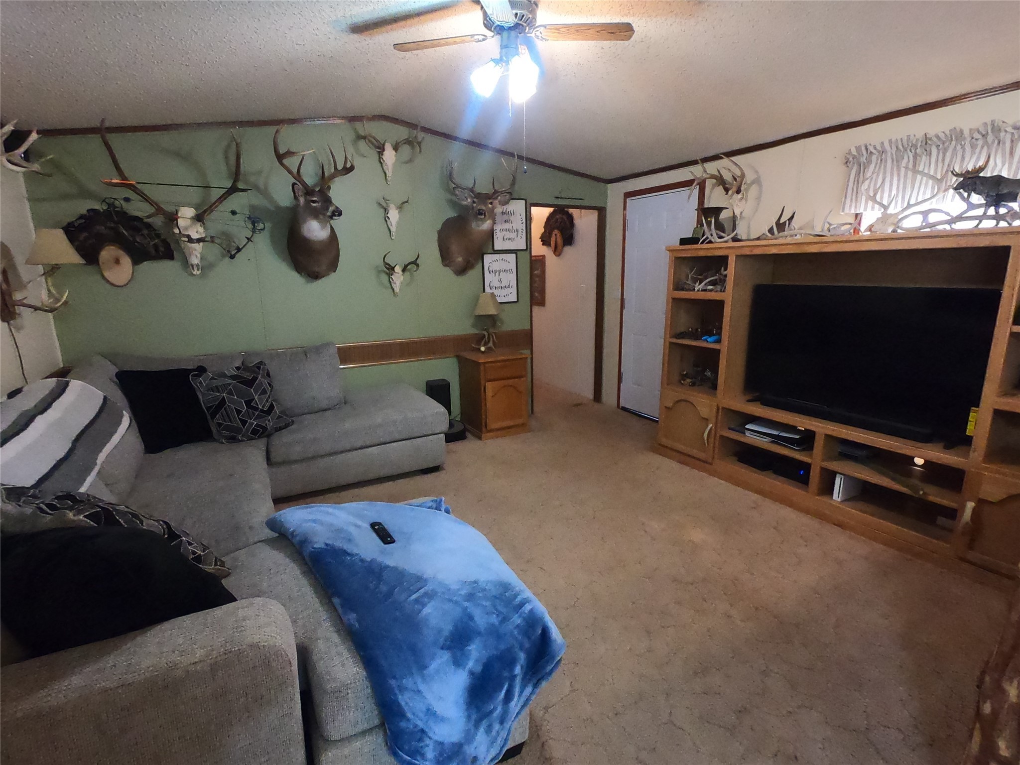 409 N Surrey Street Property Photo 22