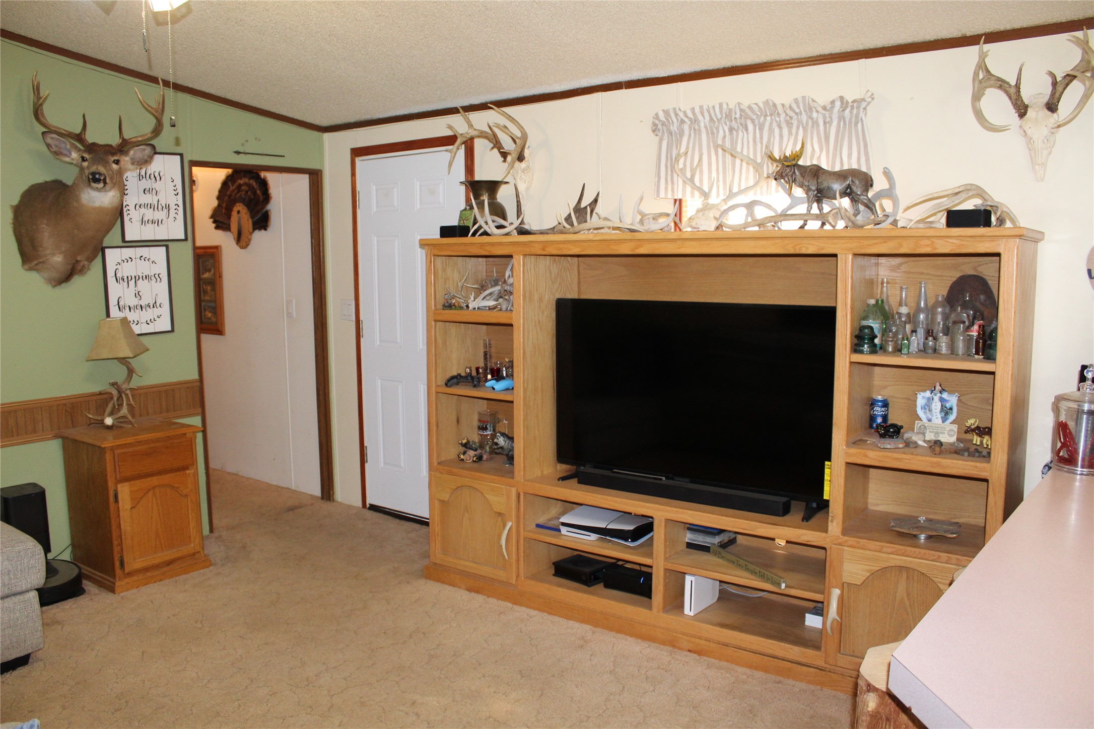 409 N Surrey Street Property Photo 35