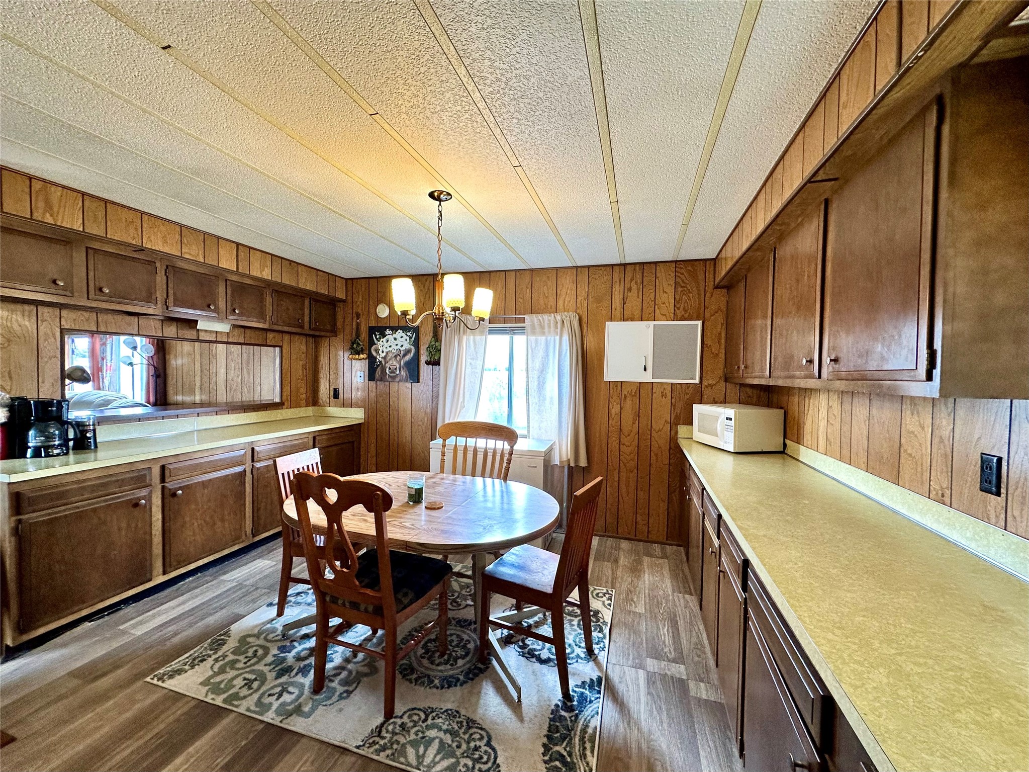 1001 Oregon Street Property Photo 3