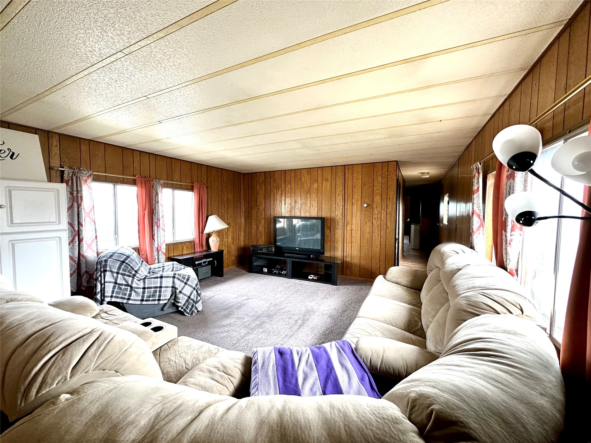 1001 Oregon Street Property Photo 6