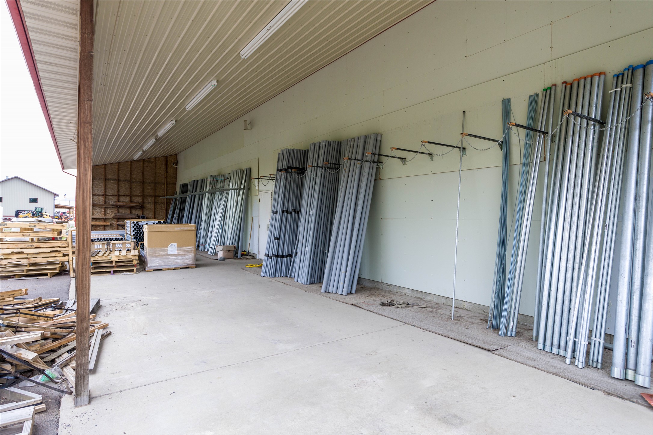 37599 North Commerce Lane Property Photo 27