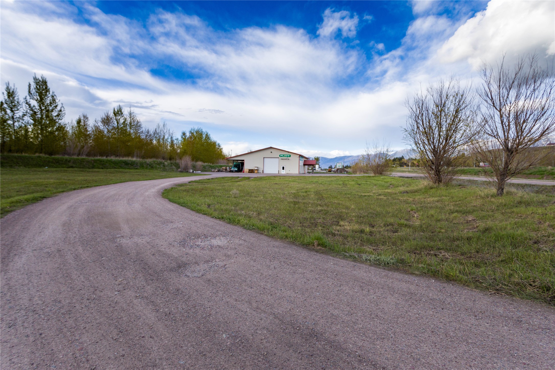 37599 North Commerce Lane Property Photo 38