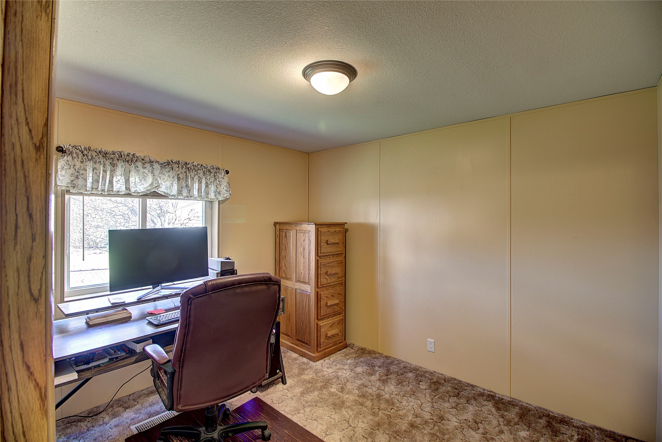 304 11th Avenue E Property Photo 18