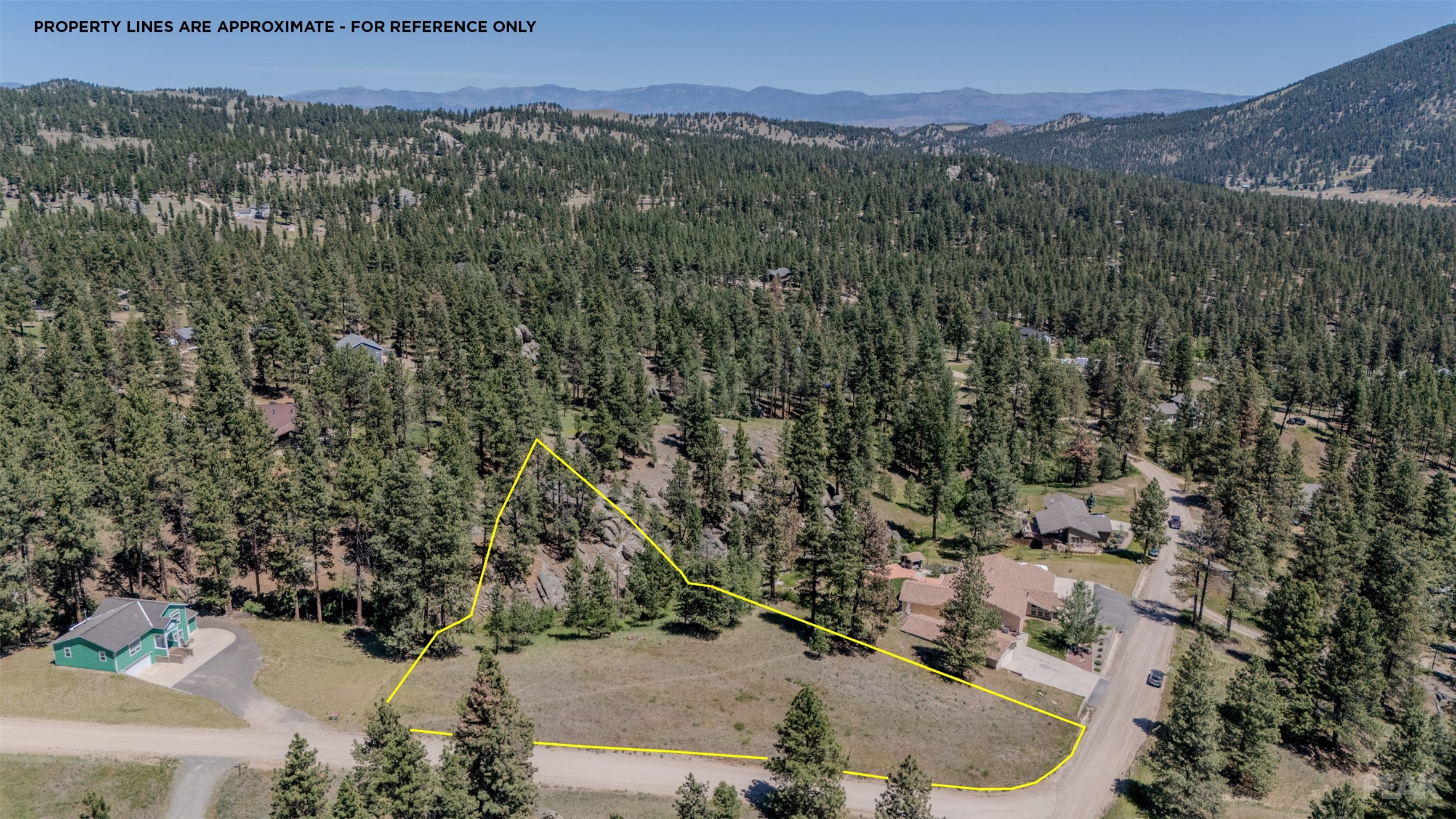 2 Middle Loop Road Property Photo