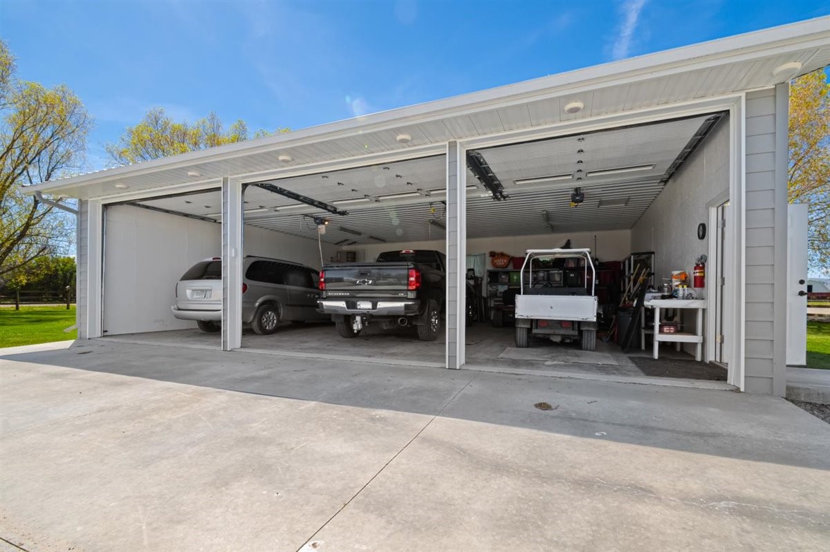 4023 Floweree Drive Property Photo 41