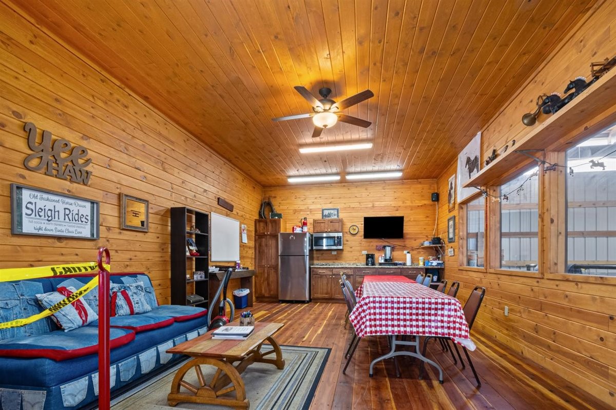 4023 Floweree Drive Property Photo 47