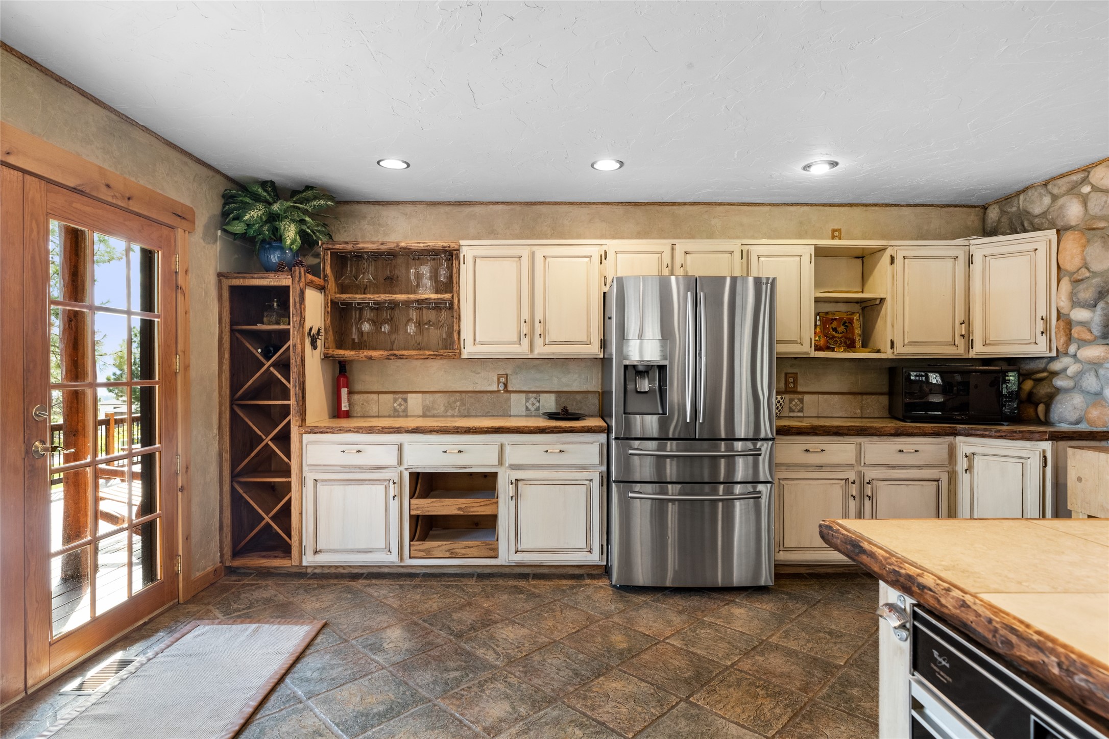 495 Windsor Drive Property Photo 38