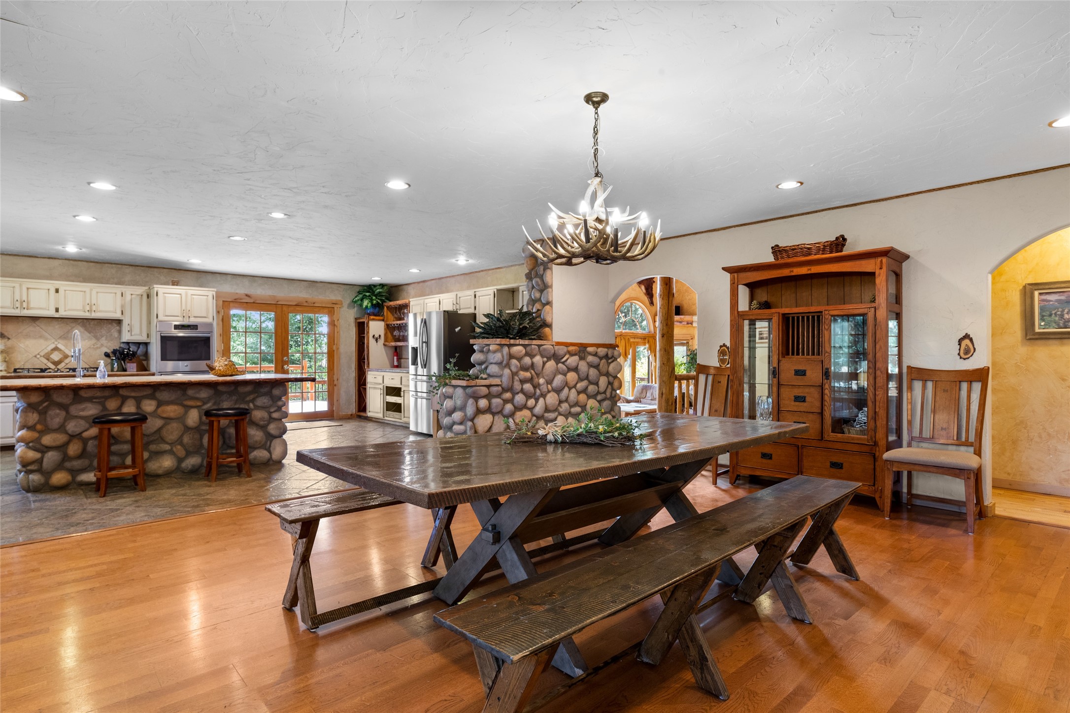 495 Windsor Drive Property Photo 40