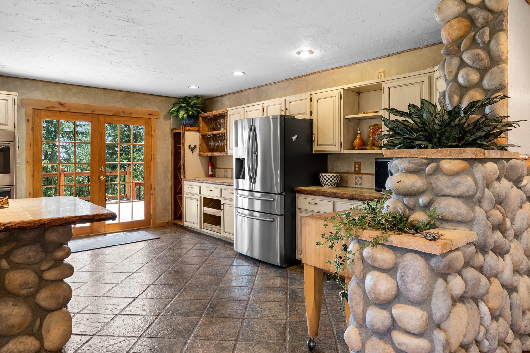 495 Windsor Drive Property Photo 43