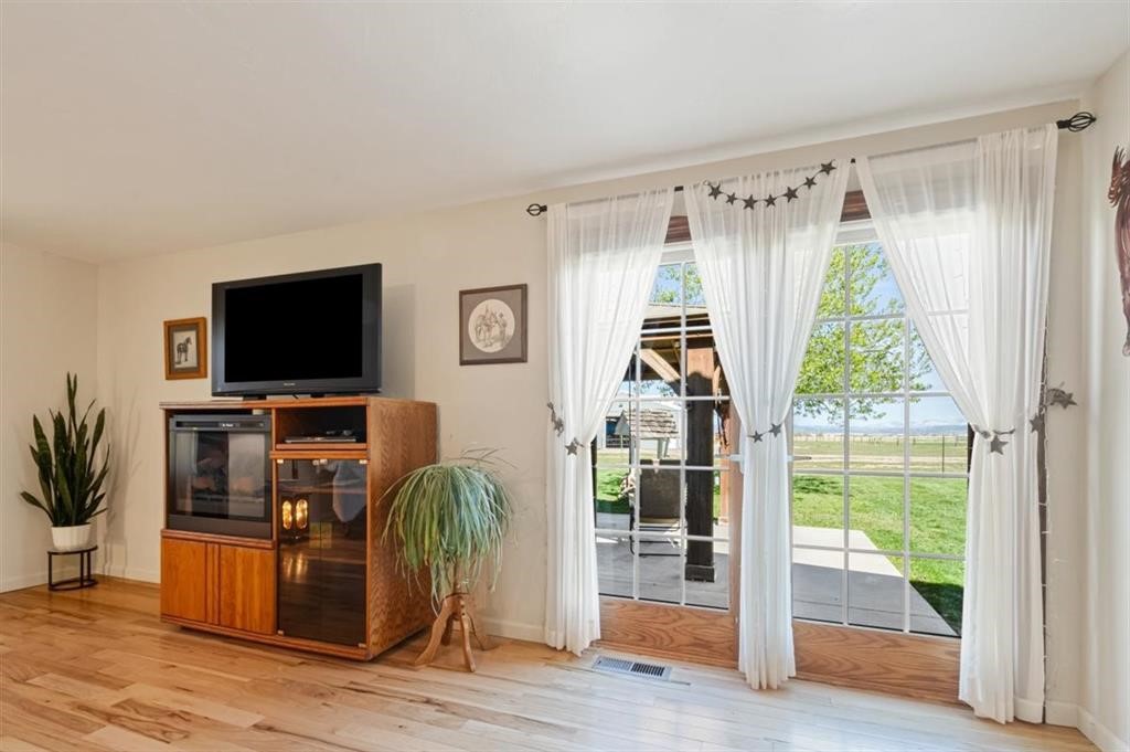 4023 Floweree Drive Property Photo 10