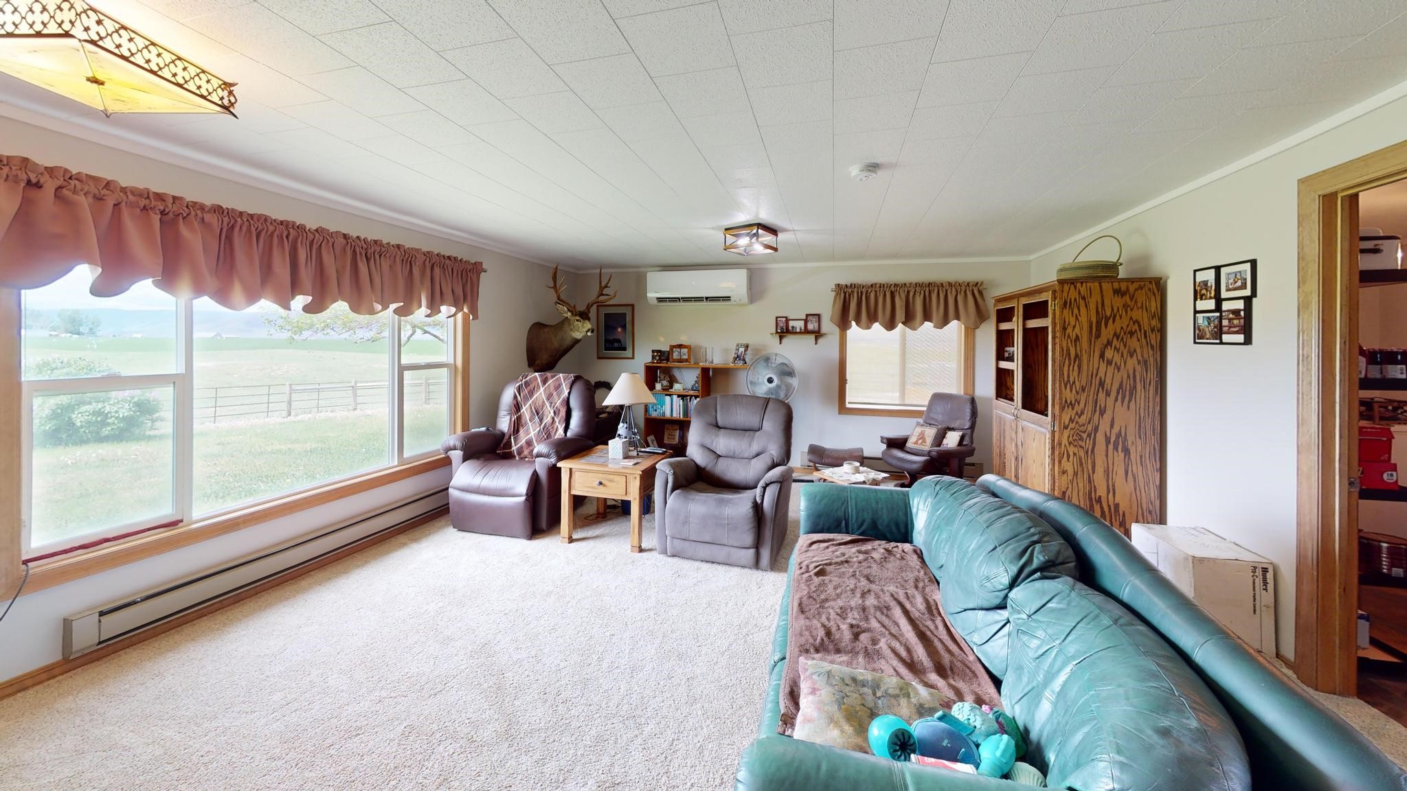 46471 Valley View Road Property Photo 8