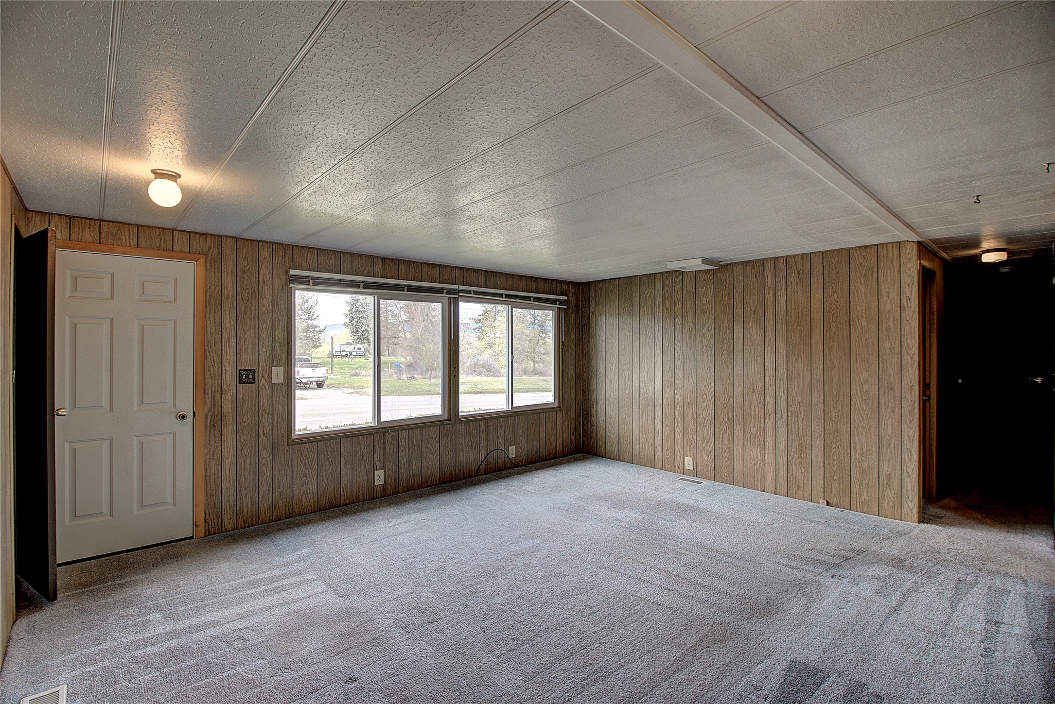 1105 Main Street Property Photo 4