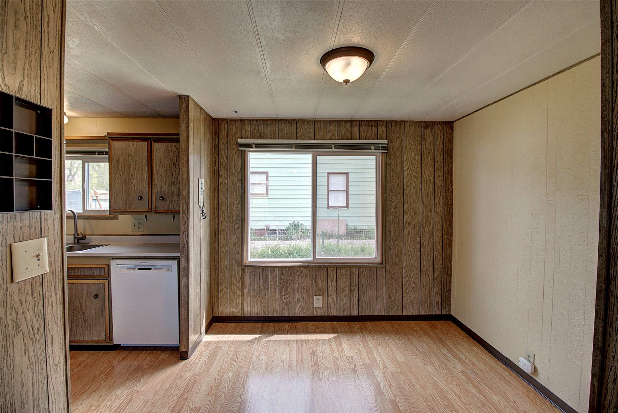 1105 Main Street Property Photo 5