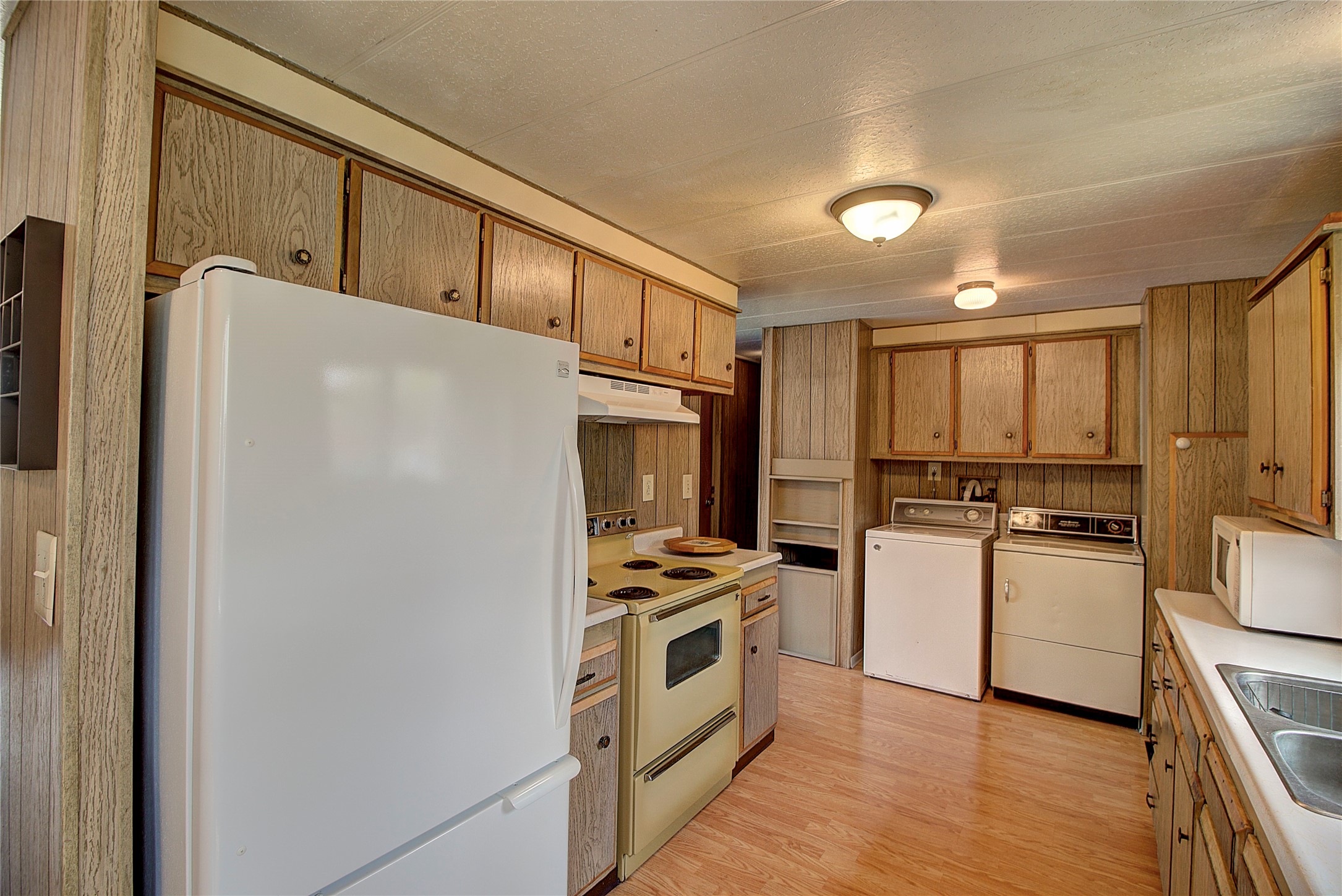 1105 Main Street Property Photo 8
