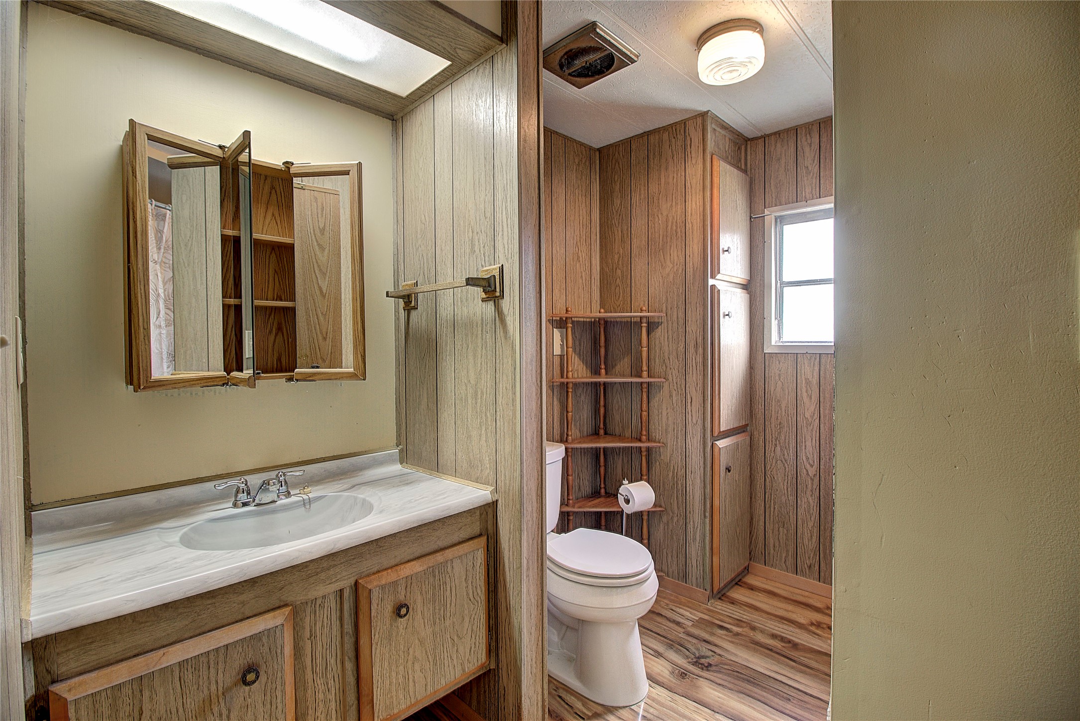 1105 Main Street Property Photo 12