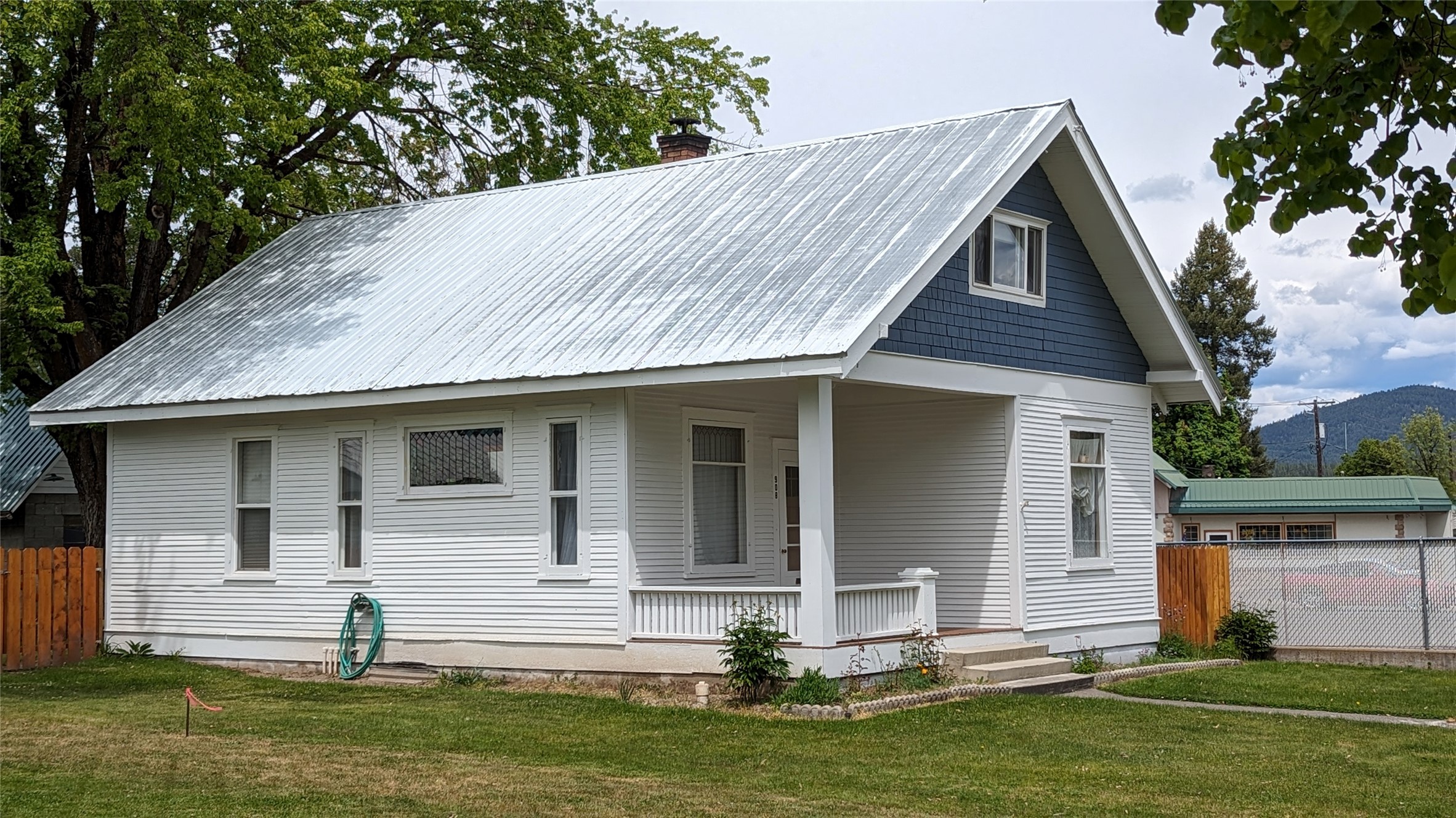 908 Mineral Avenue Property Photo 6