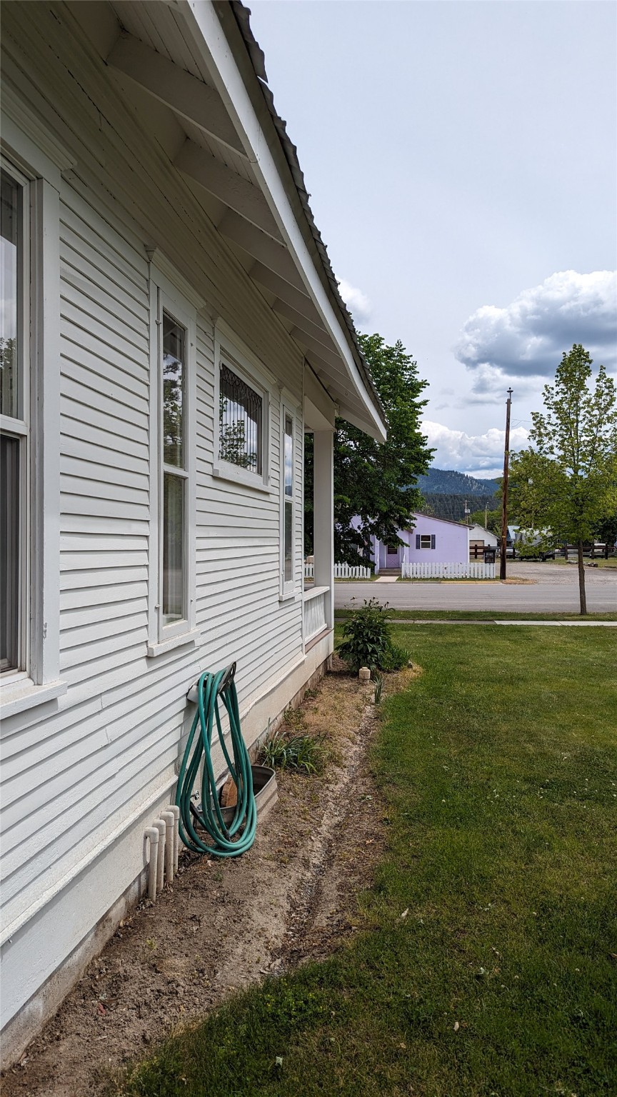 908 Mineral Avenue Property Photo 7