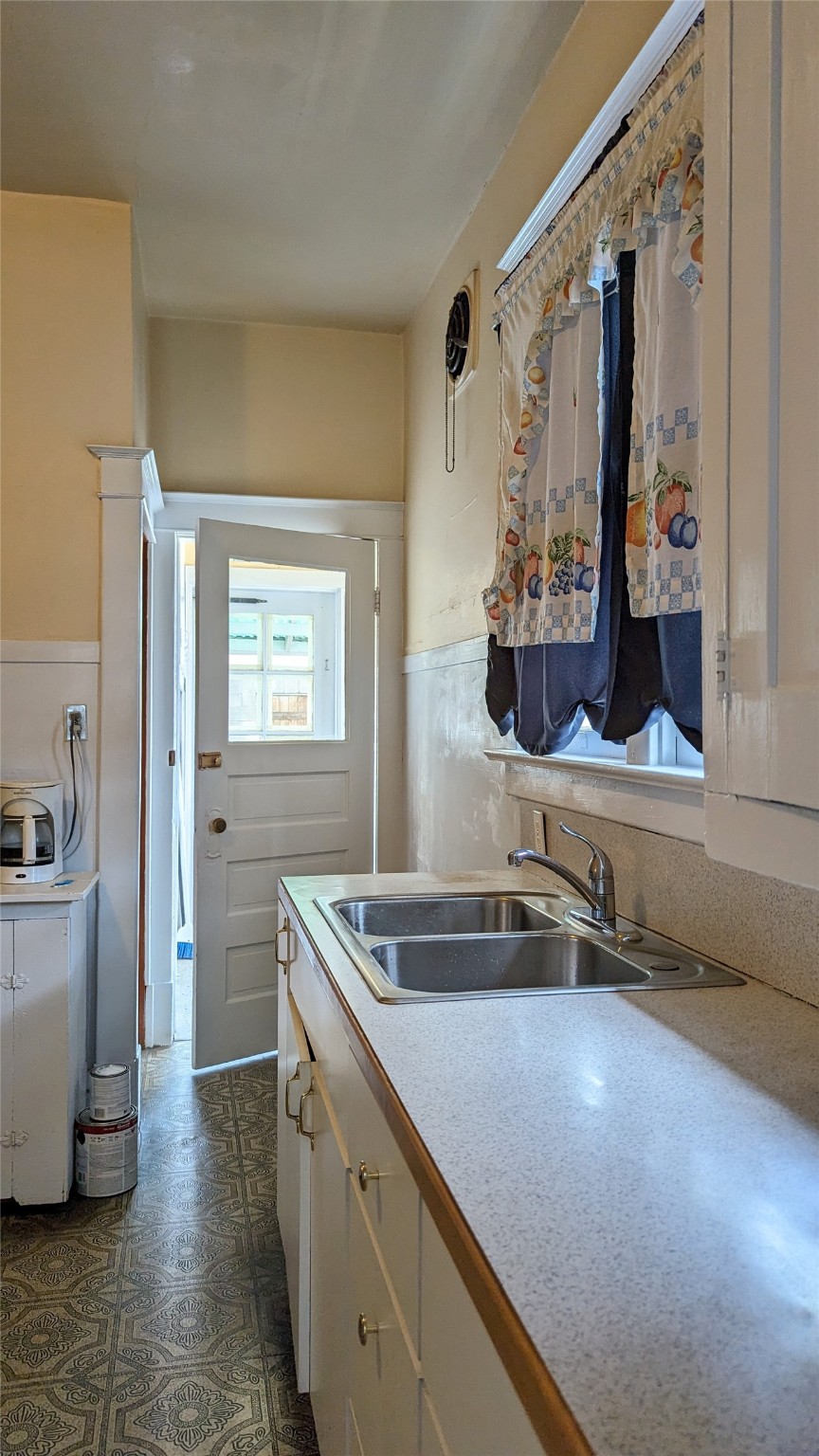 908 Mineral Avenue Property Photo 20