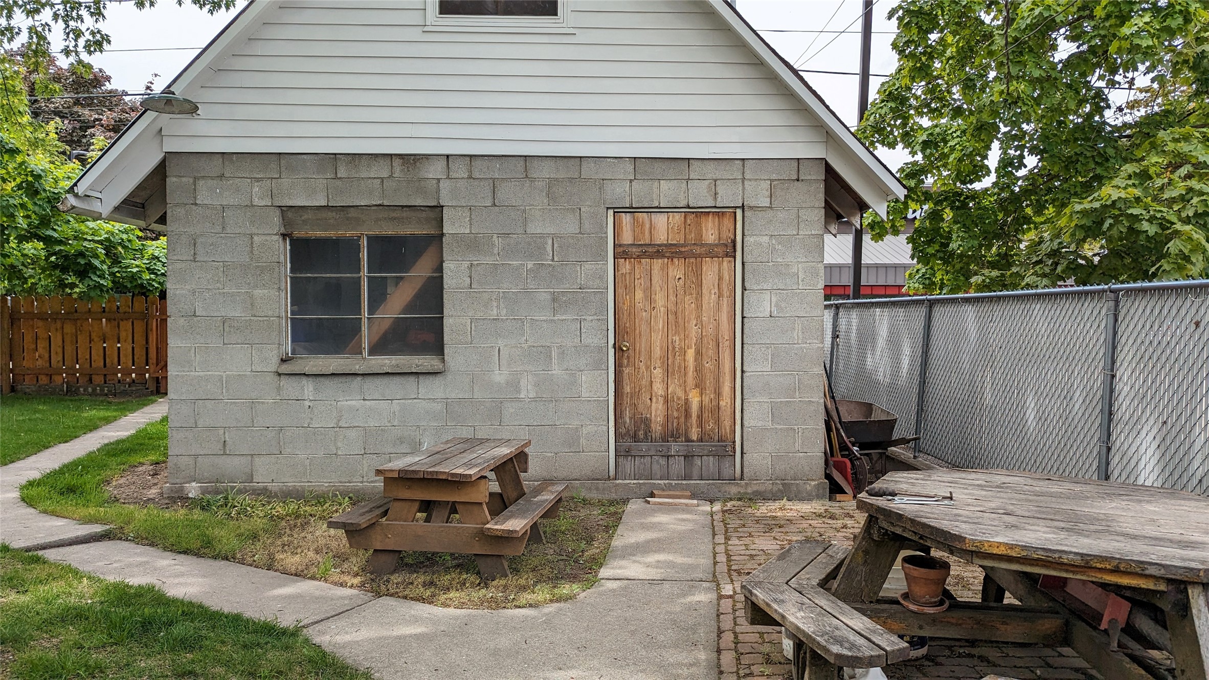 908 Mineral Avenue Property Photo 35
