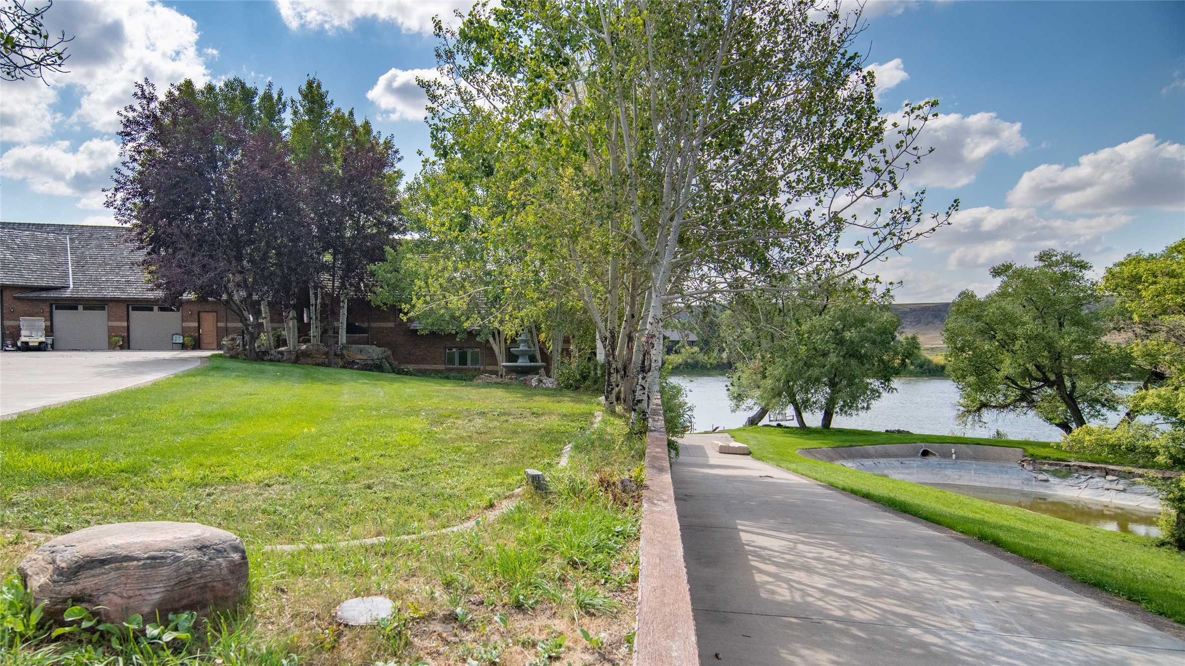 401 Wilson Butte Road Property Photo 5