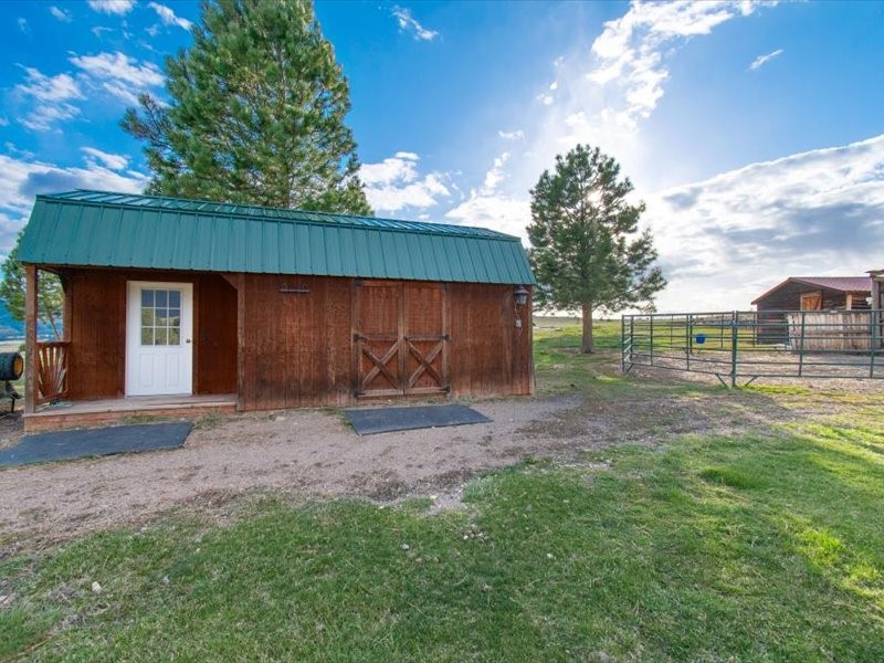 14160 Mt Highway 141 Property Photo 10