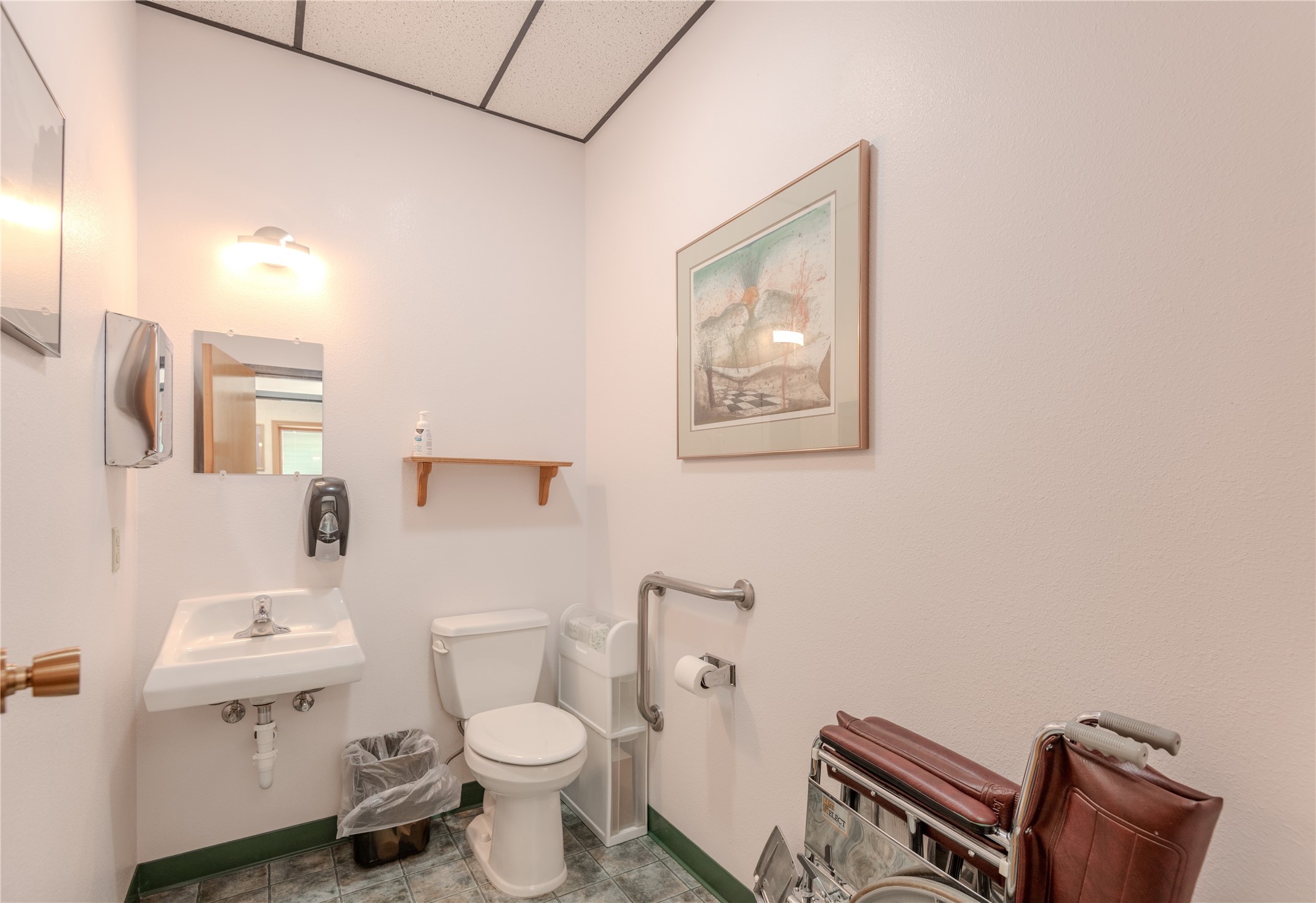 32 Medical Park Drive Property Photo 25