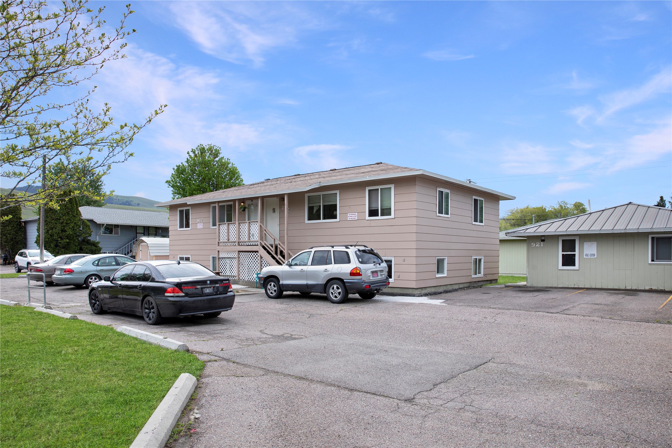 913-921 Rogers Street Property Photo 4