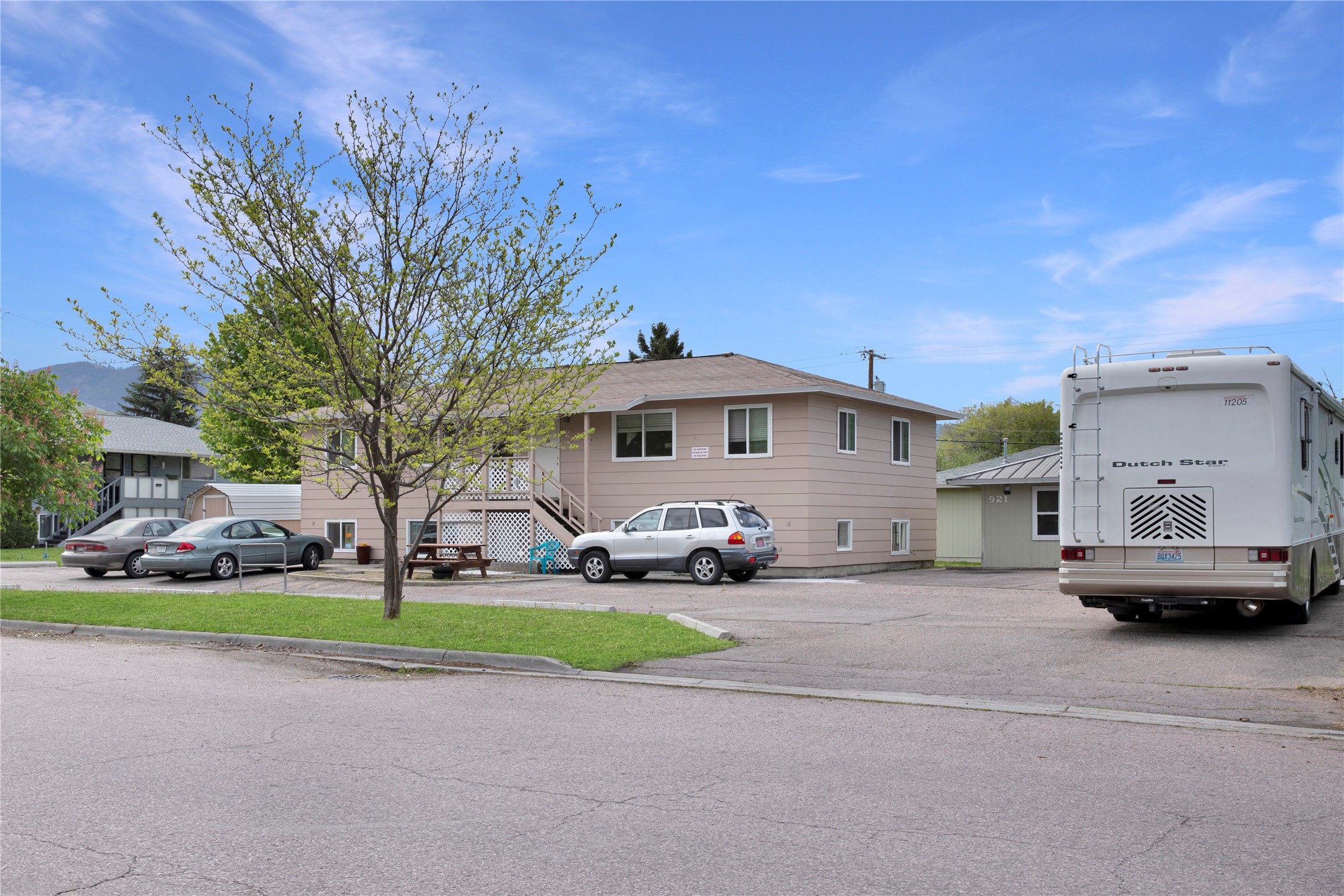 913-921 Rogers Street Property Photo 6