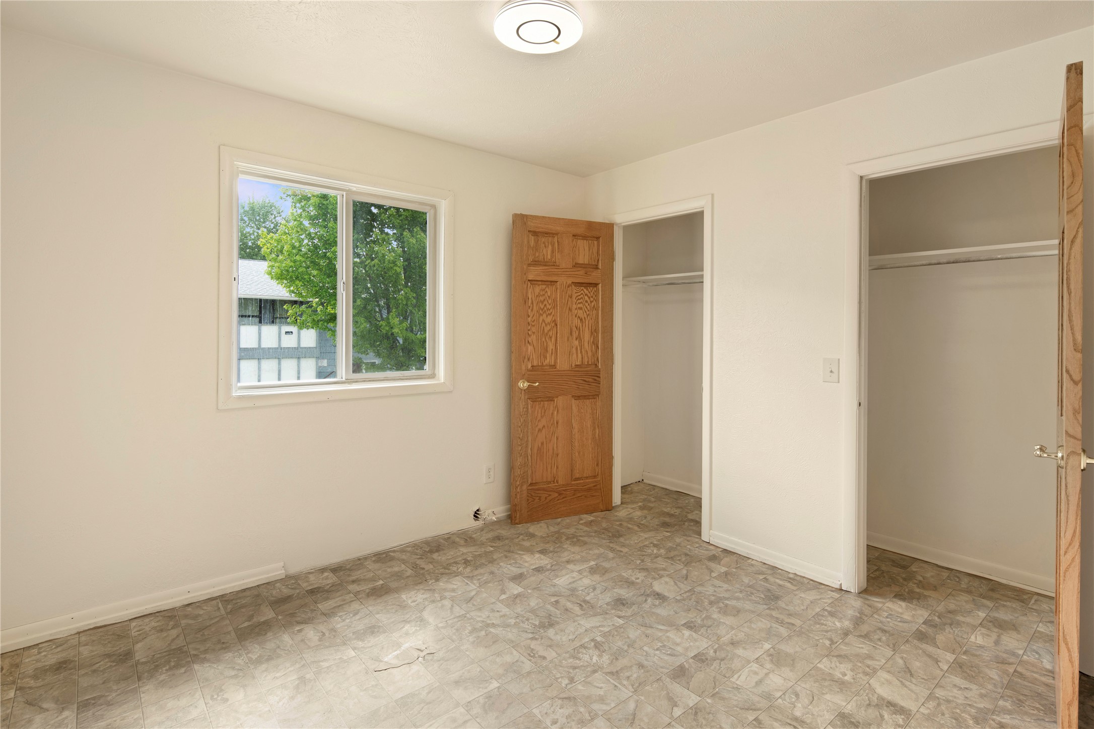913-921 Rogers Street Property Photo 21