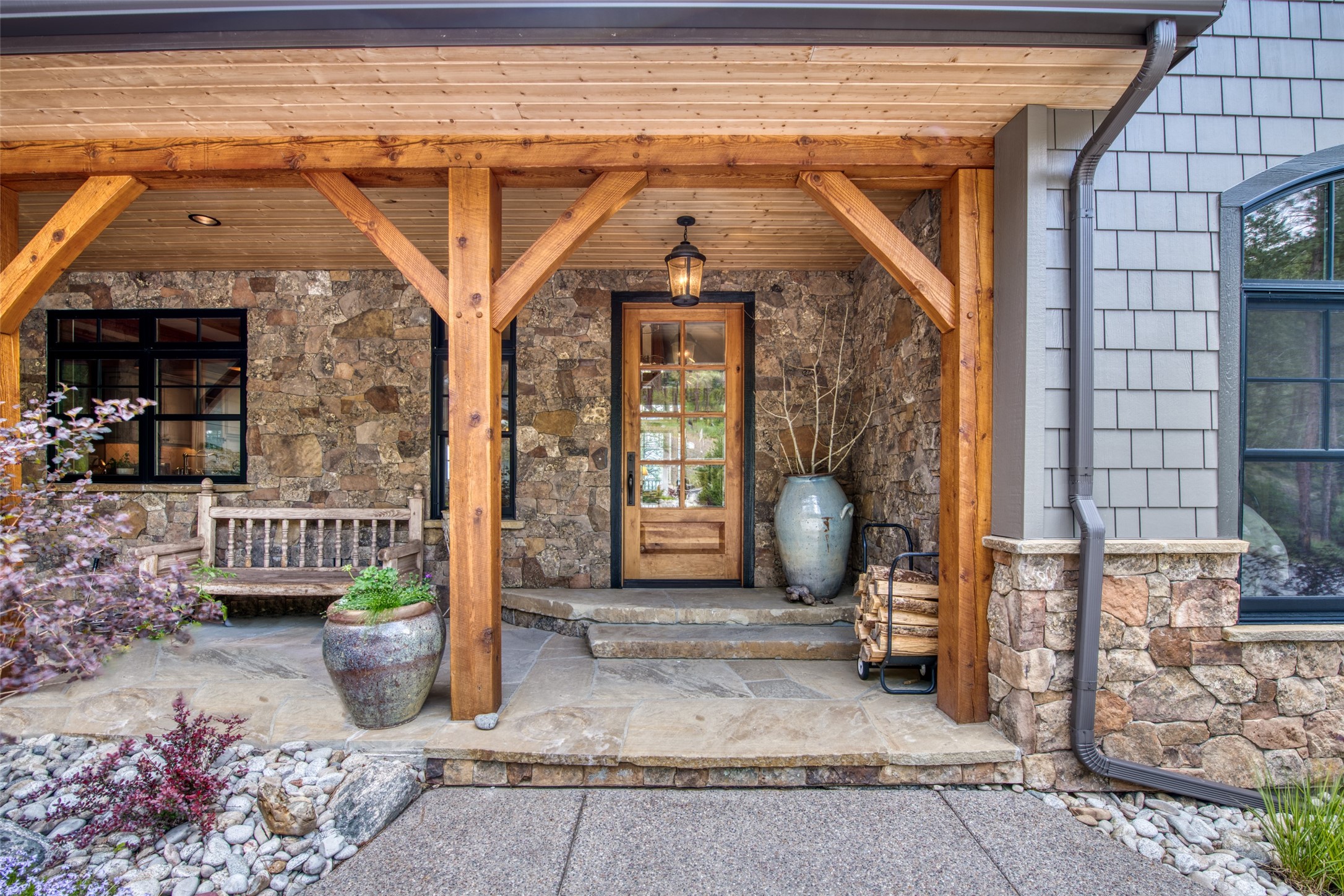 688 Cutthroat Trail Property Photo 3
