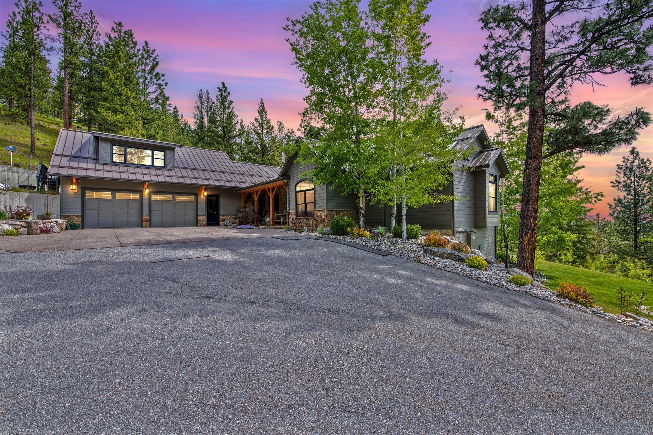 688 Cutthroat Trail Property Photo 12