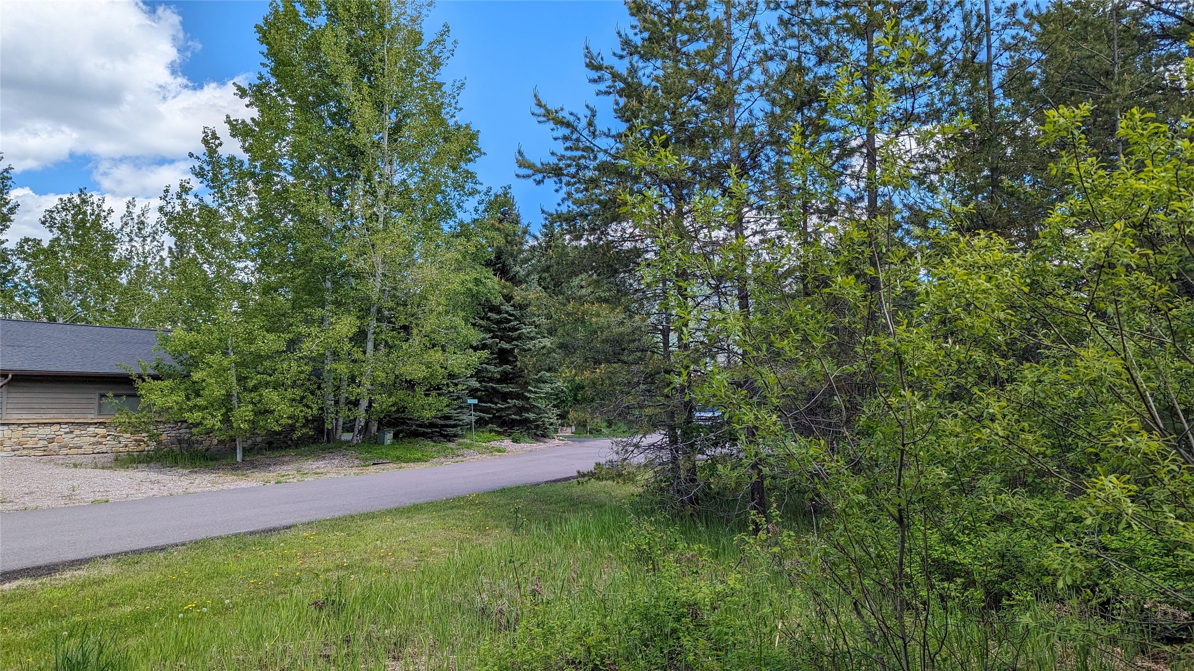 610 Wild River Drive Property Photo 16