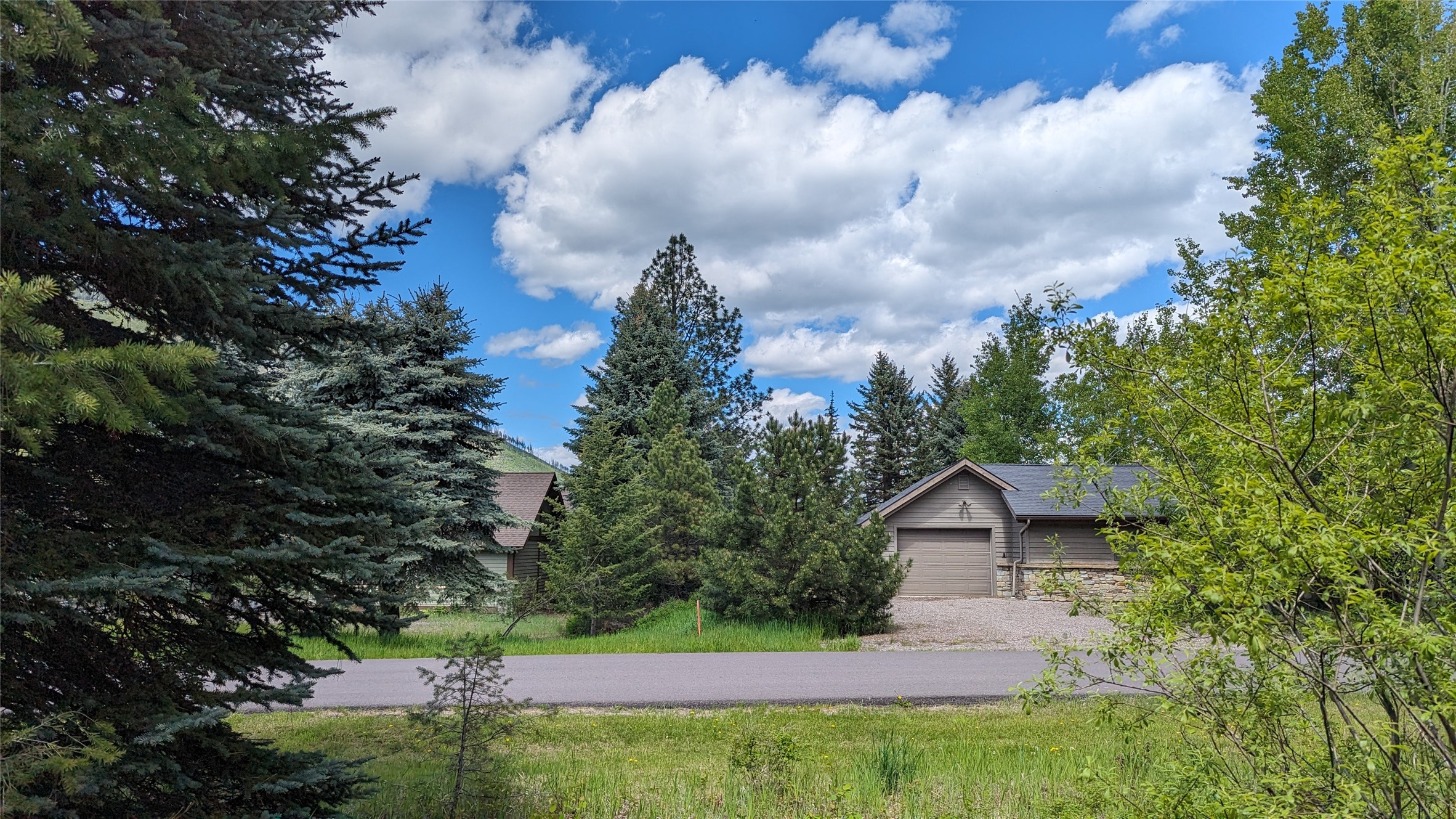 610 Wild River Drive Property Photo 17