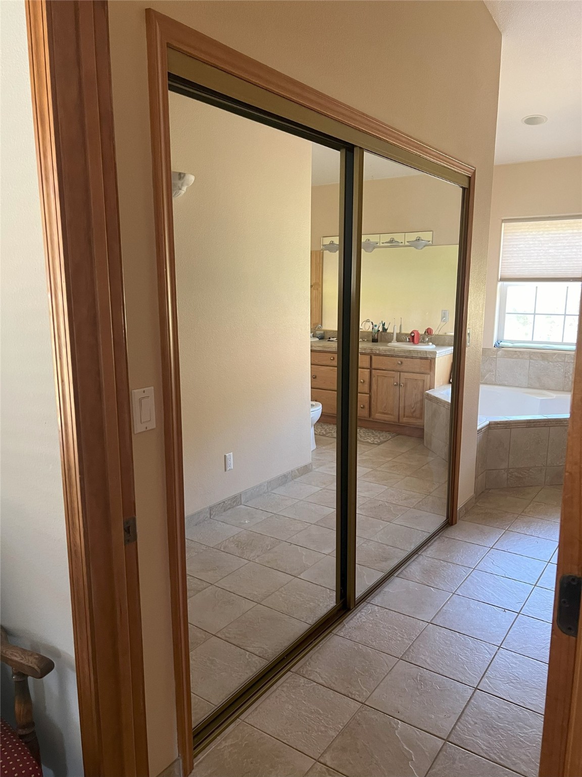 1699 S Sleeping Child Road Property Photo 11