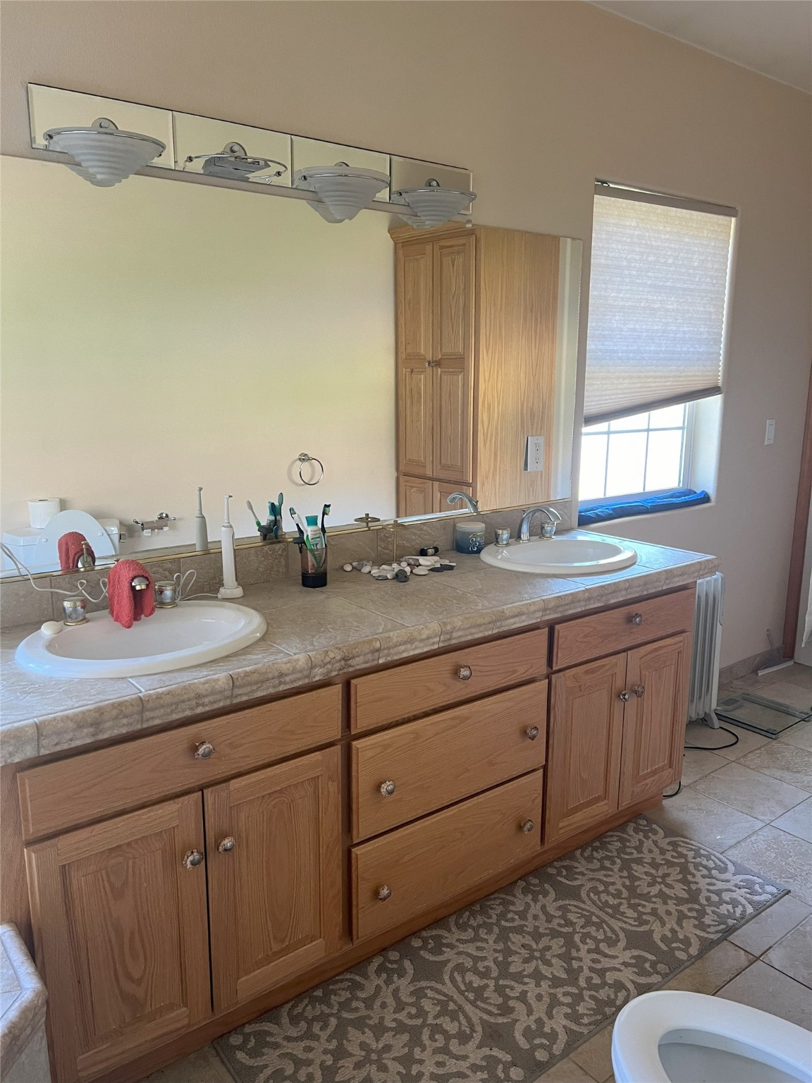 1699 S Sleeping Child Road Property Photo 12